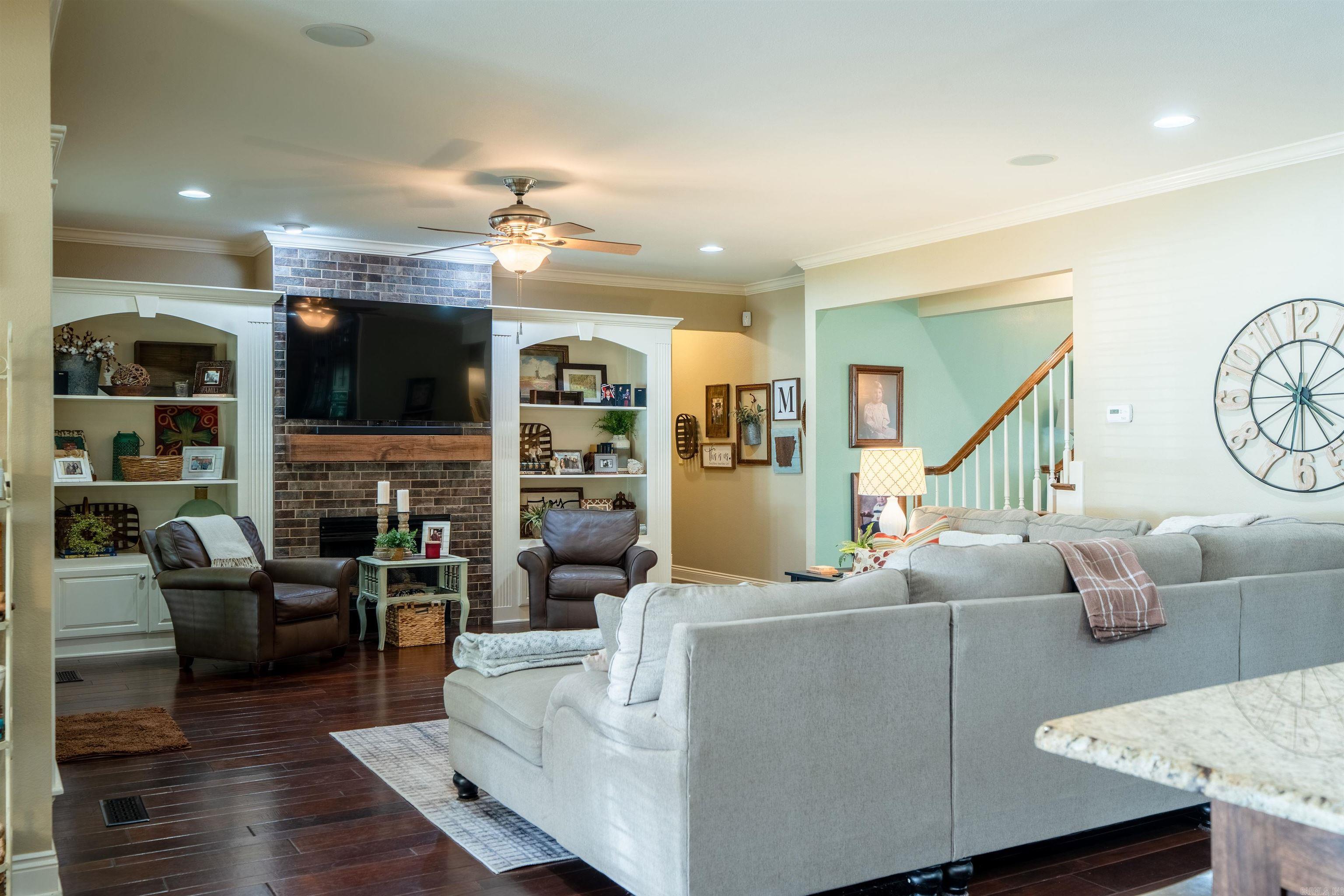 CLUB WEST ESTATES - Residential