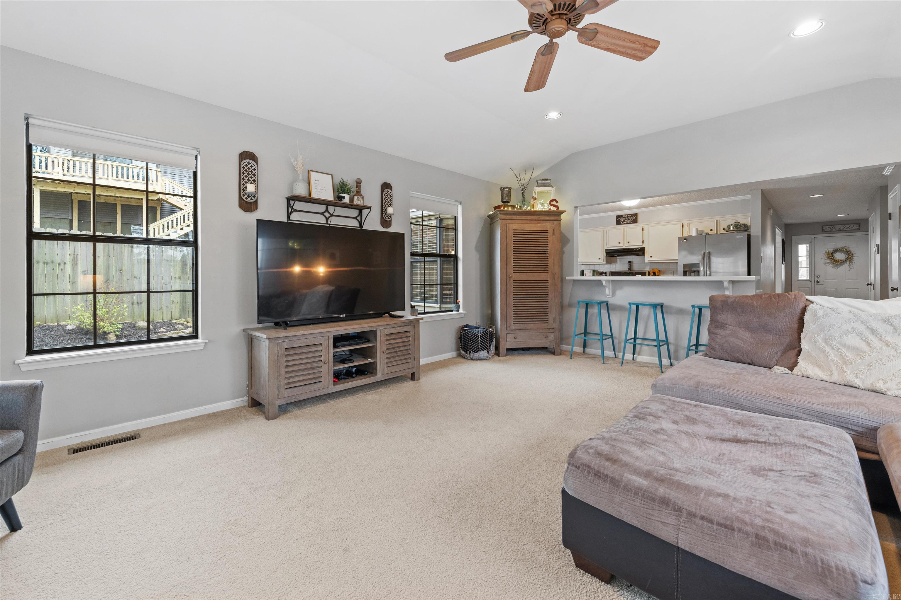 PLEASANT VIEW - Residential