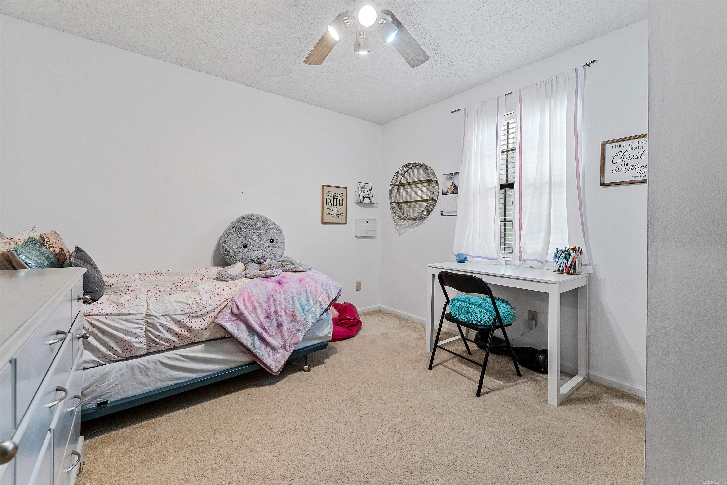 PLEASANT VIEW - Residential