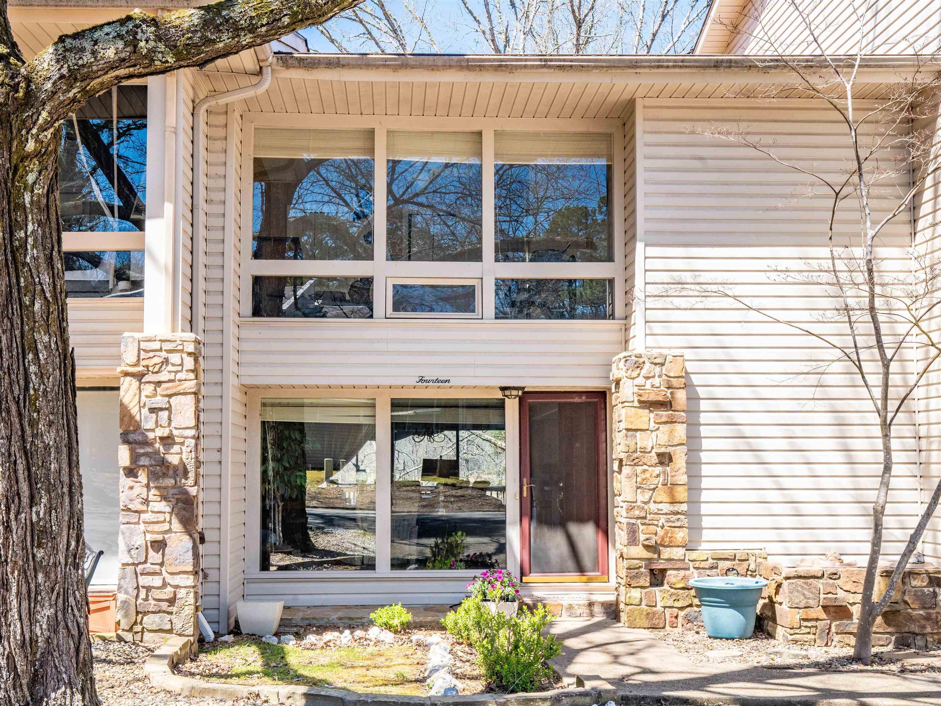 Castellon Courts #2 - Residential