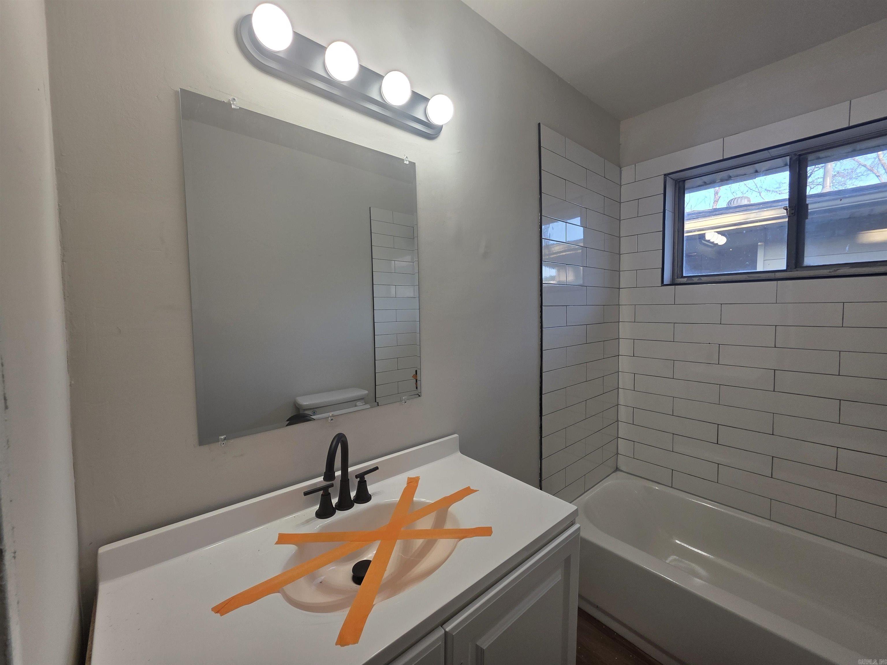 JULIE ADDN - NORTH LITTLE ROCK - Residential Lease