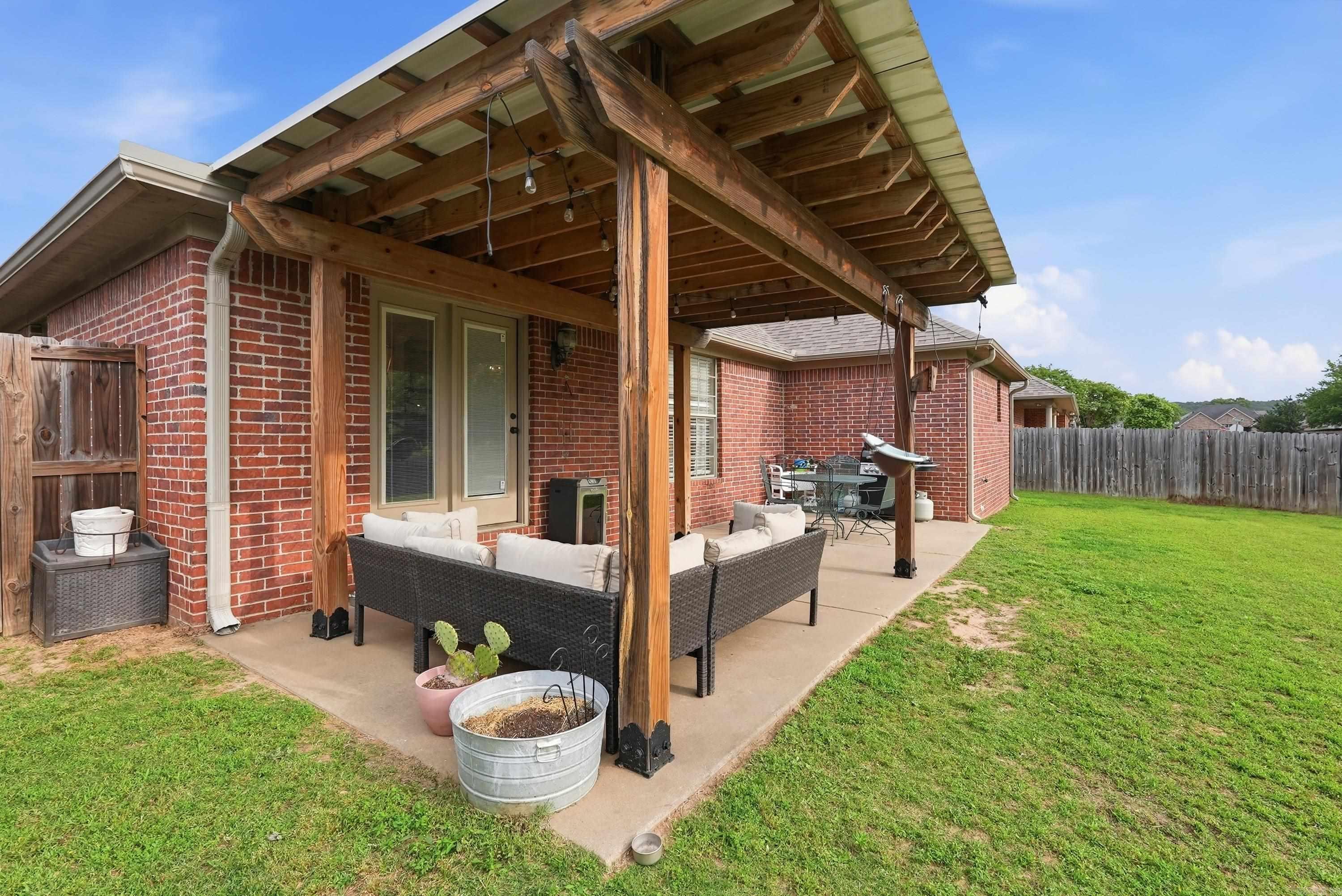 CHESTNUT MEADOWS - Residential