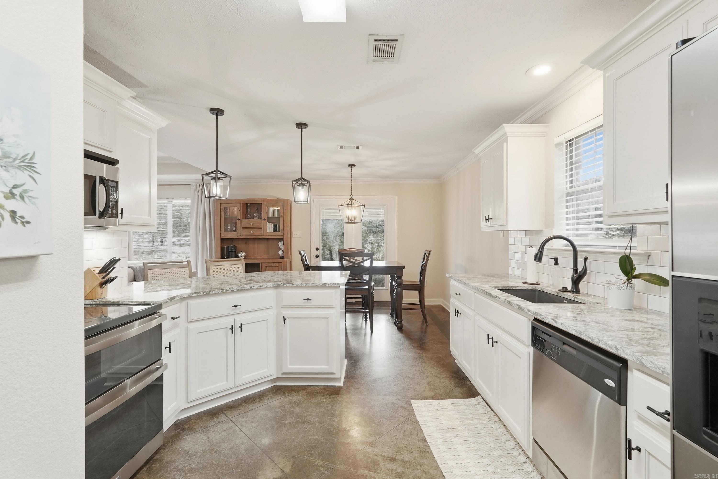 CHESTNUT MEADOWS - Residential