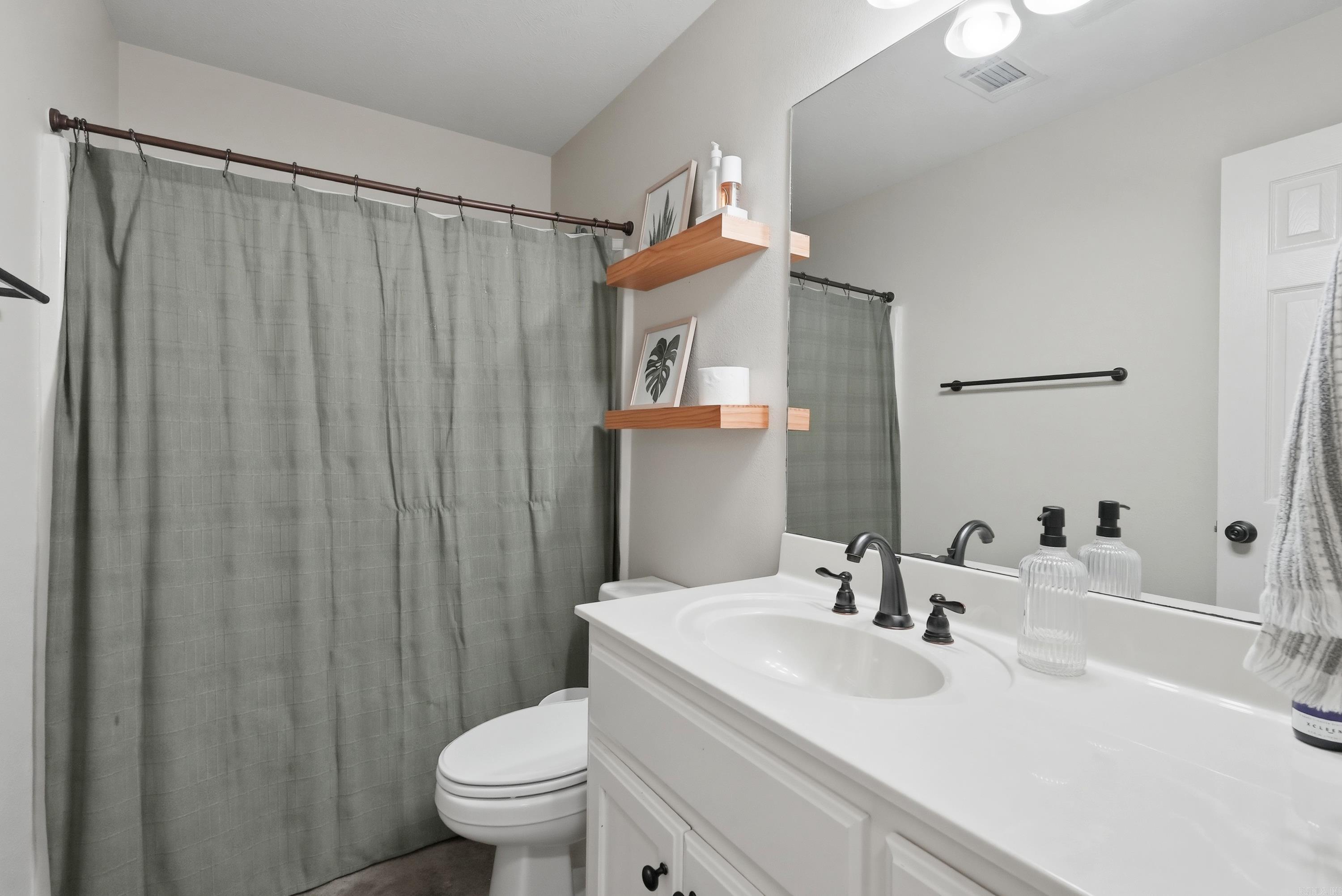 CHESTNUT MEADOWS - Residential