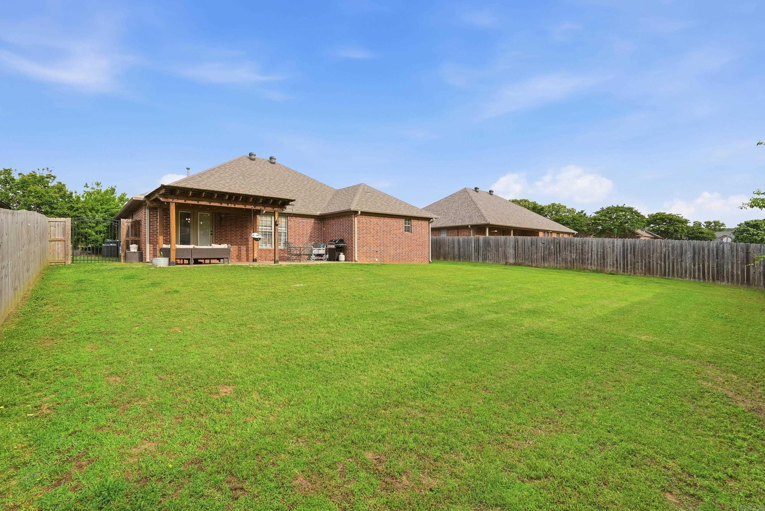 CHESTNUT MEADOWS - Residential