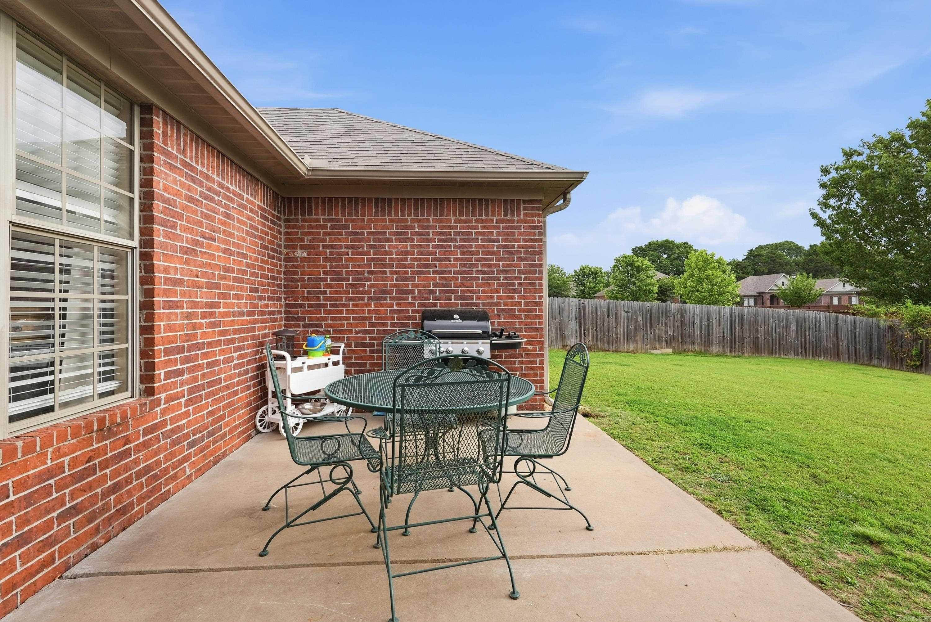 CHESTNUT MEADOWS - Residential