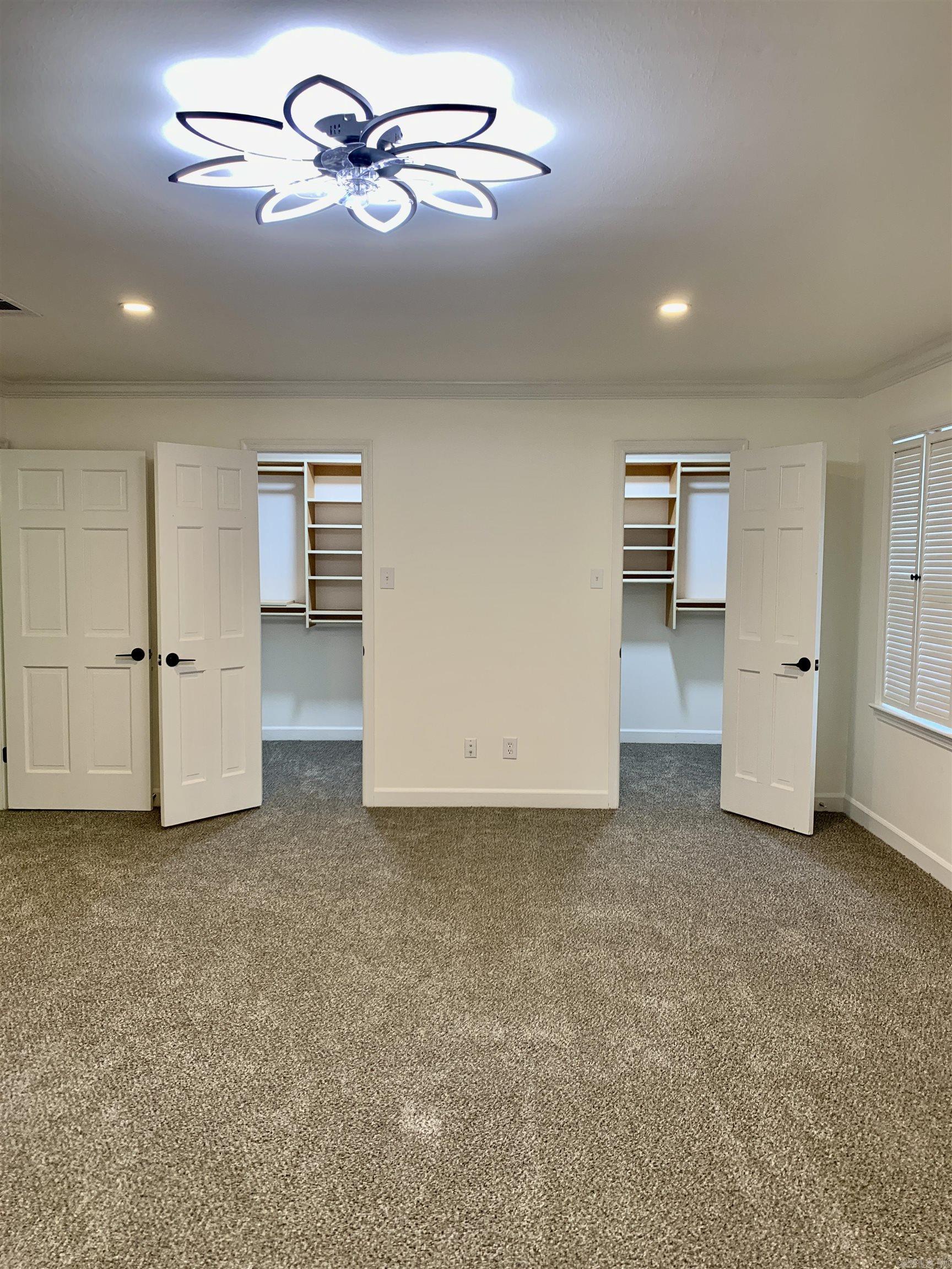 PLEASANT VALLEY ESTATES - Residential