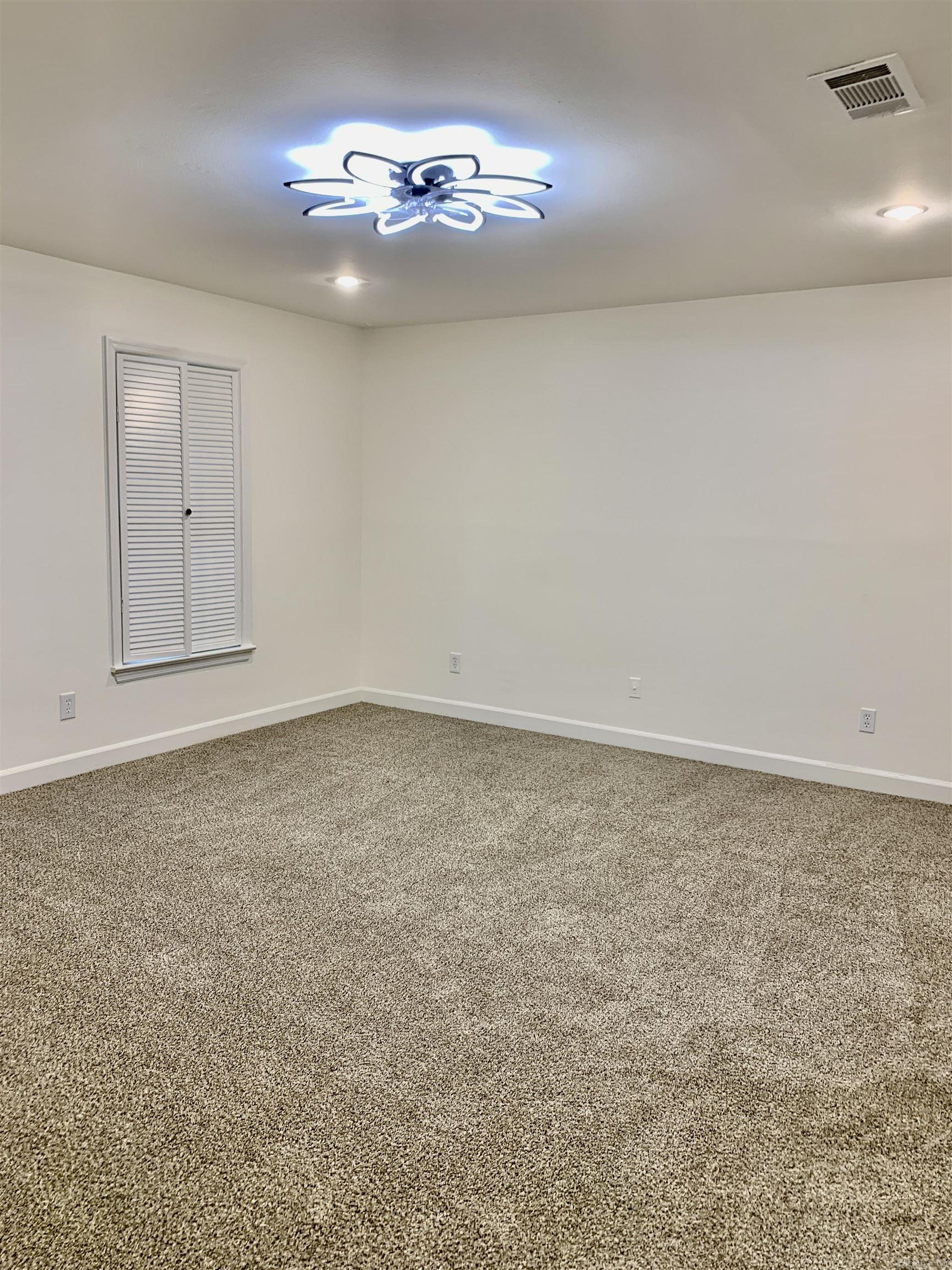 PLEASANT VALLEY ESTATES - Residential