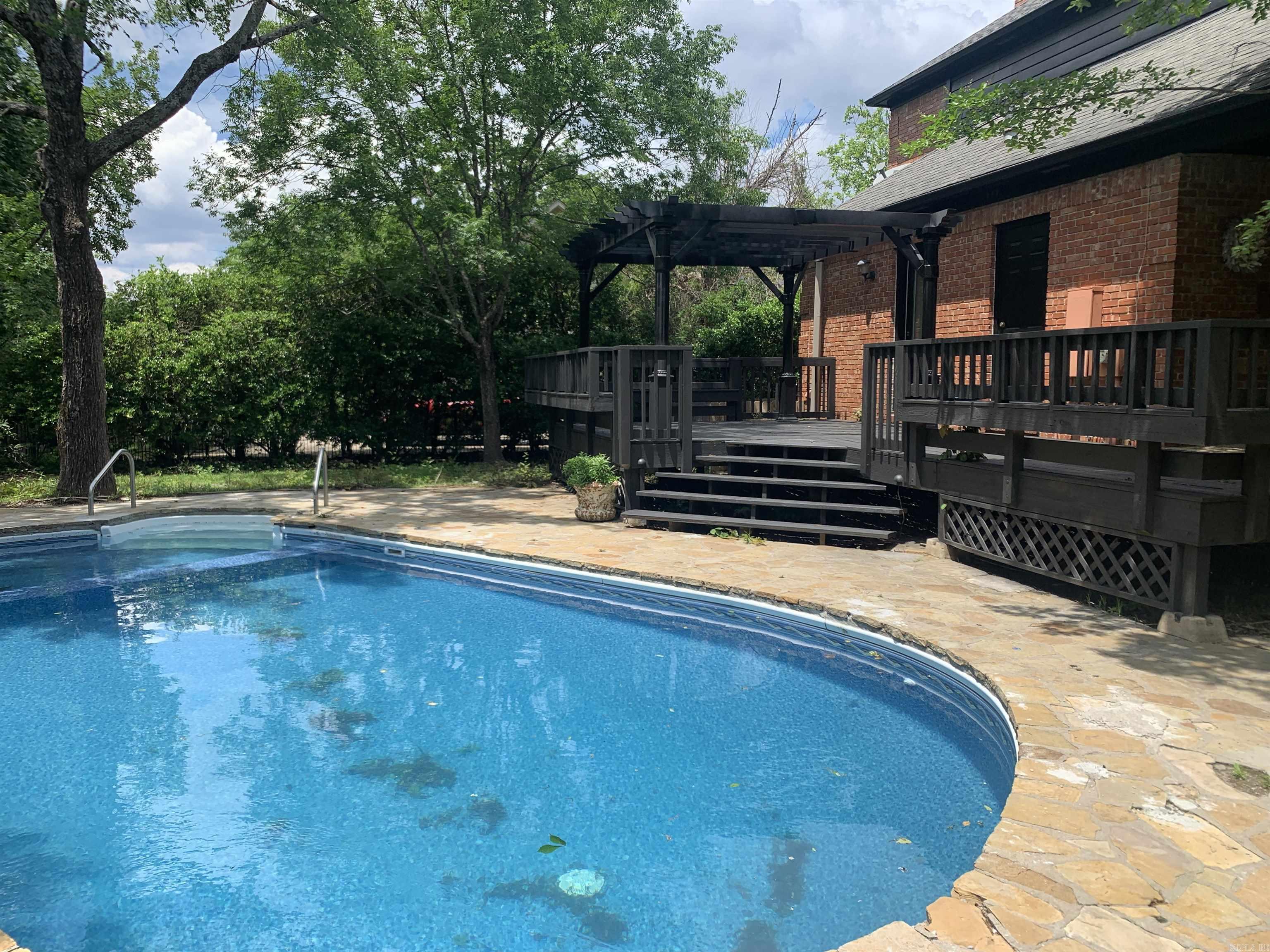PLEASANT VALLEY ESTATES - Residential