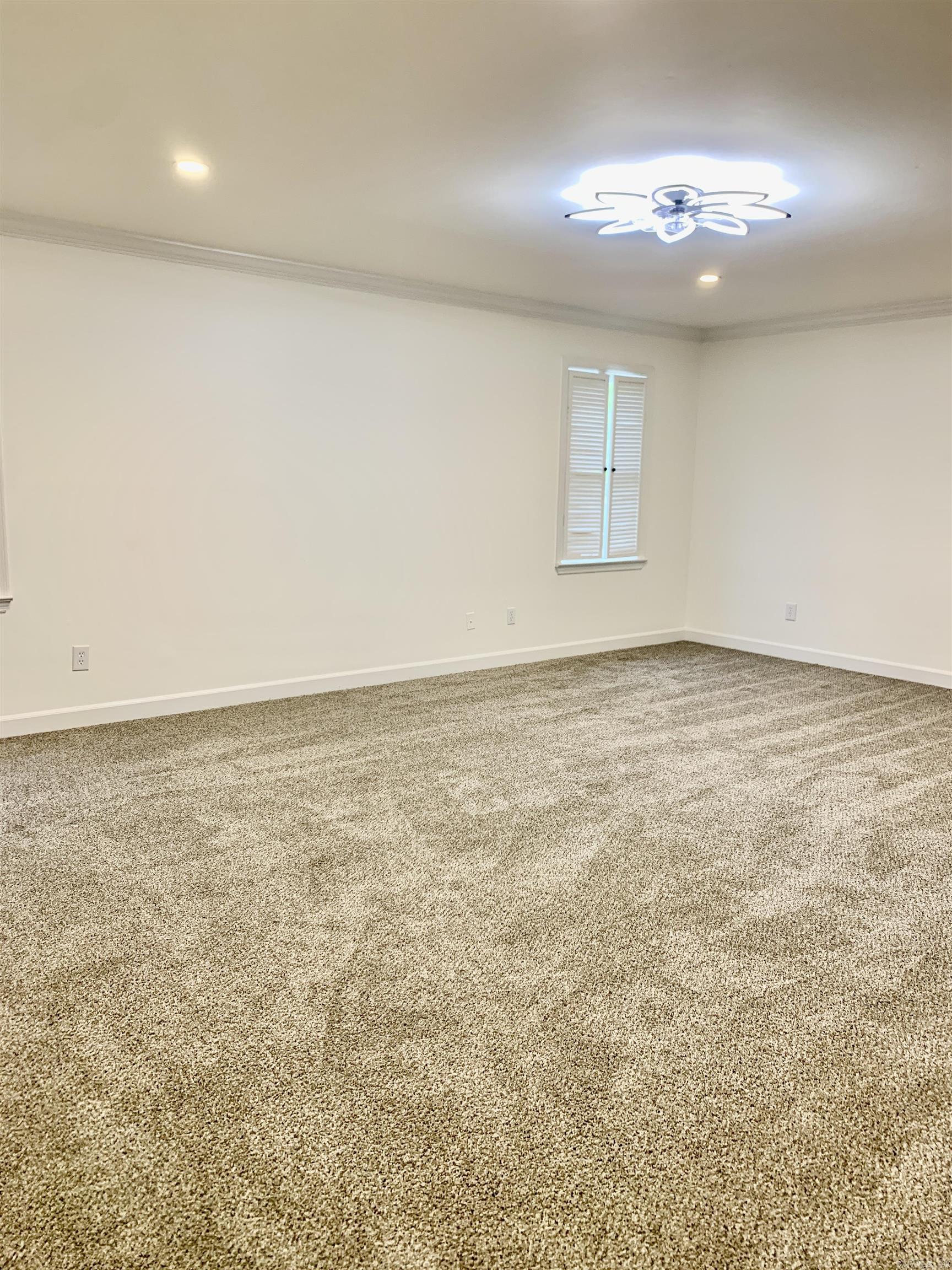 PLEASANT VALLEY ESTATES - Residential