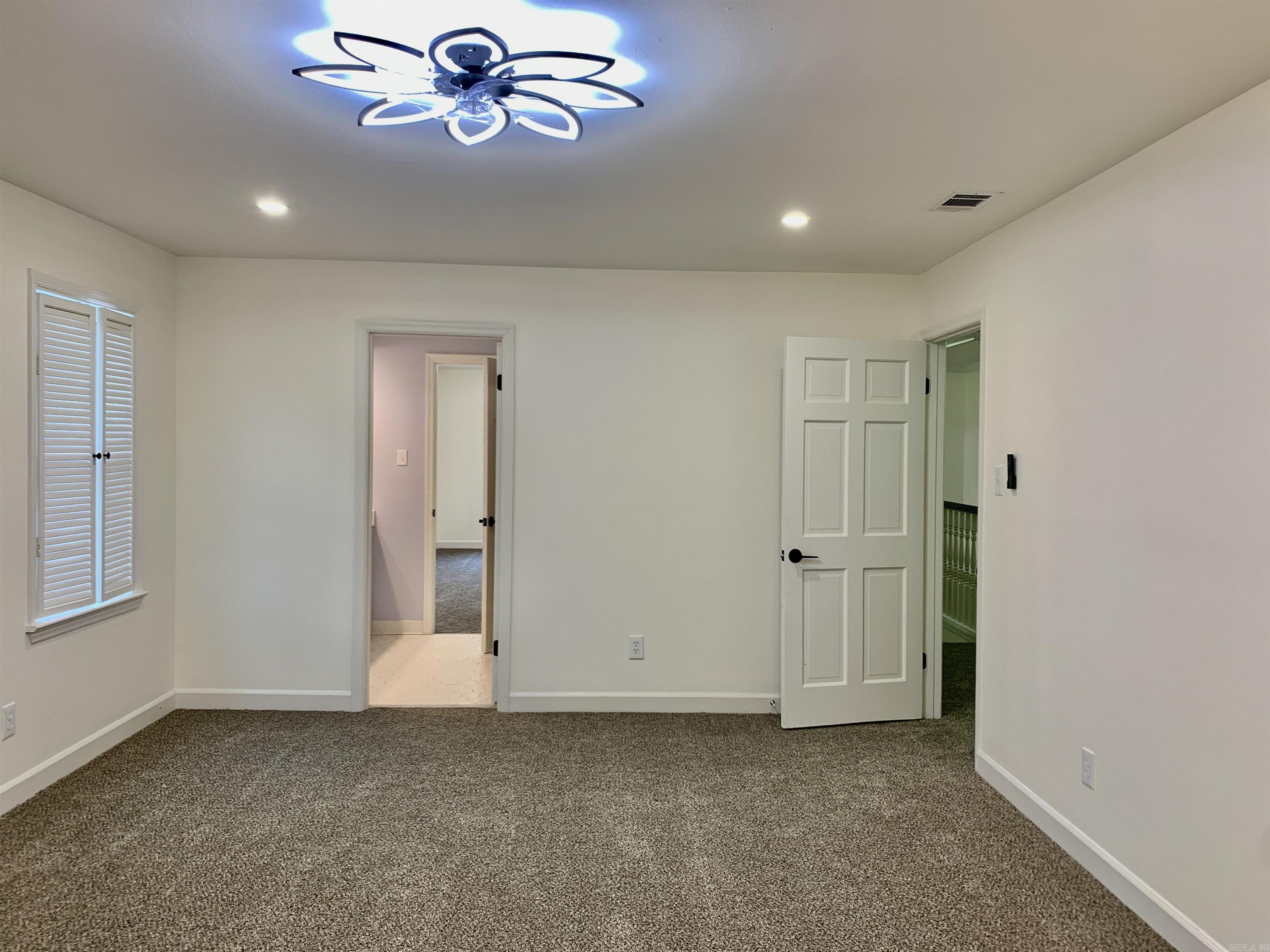PLEASANT VALLEY ESTATES - Residential