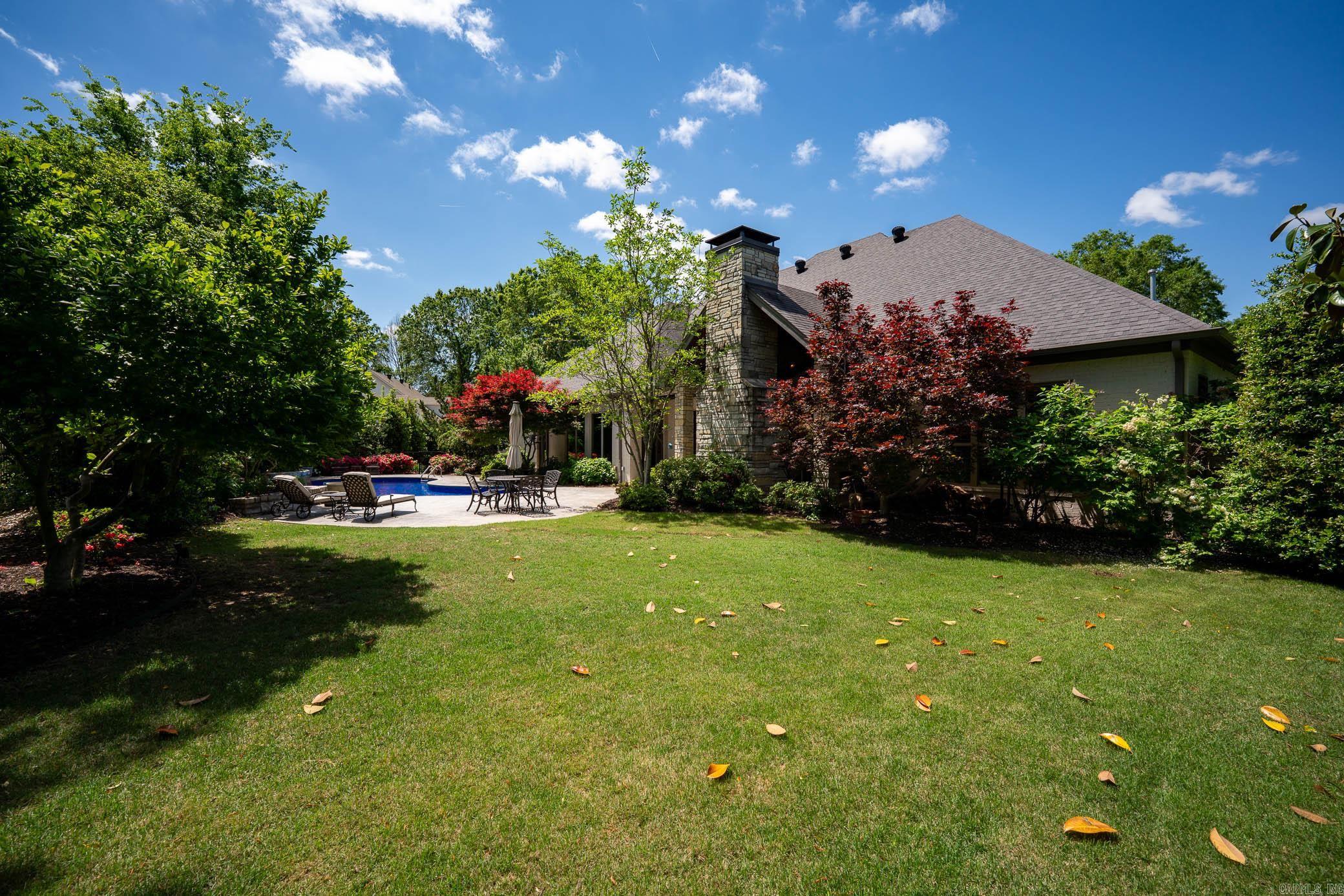 ADAMSBROOKE - Residential