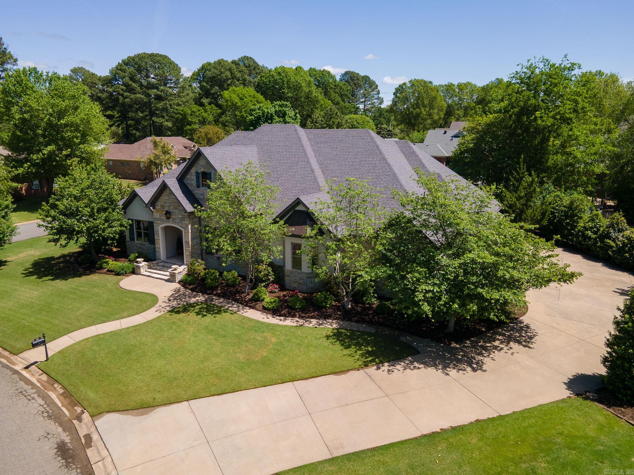 ADAMSBROOKE - Residential