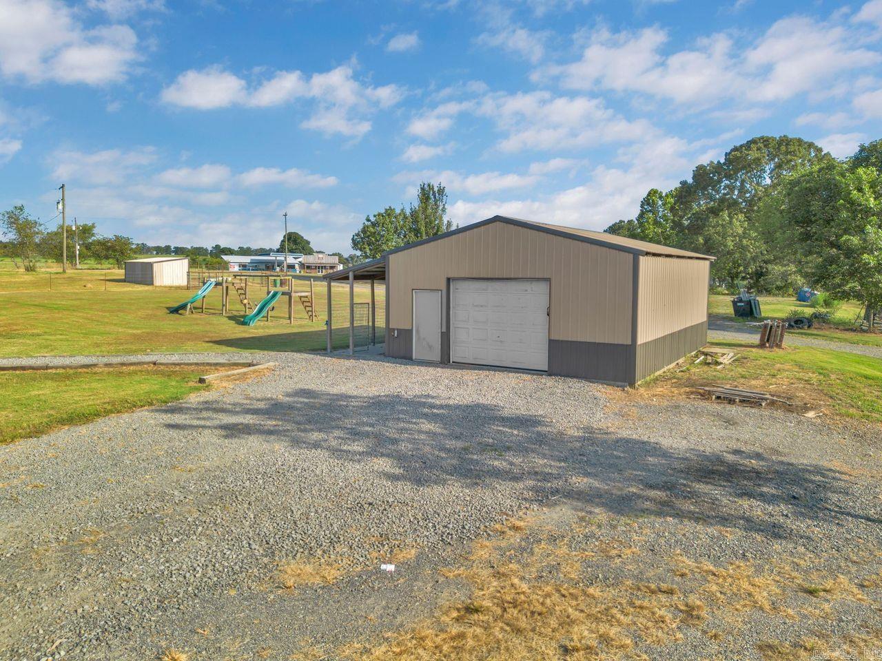 Metes & Bounds - Residential