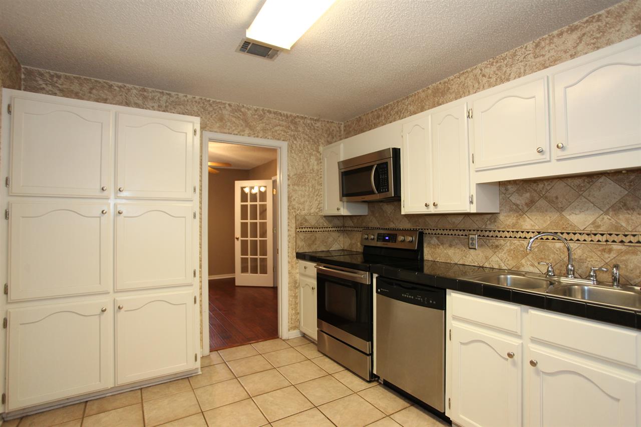 Golden Meadow - Residential