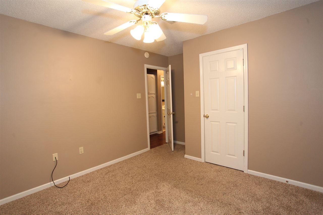 Golden Meadow - Residential