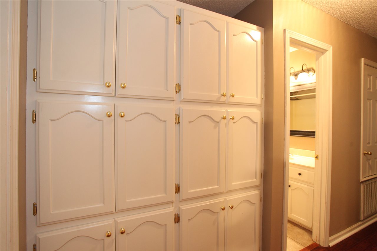 Golden Meadow - Residential