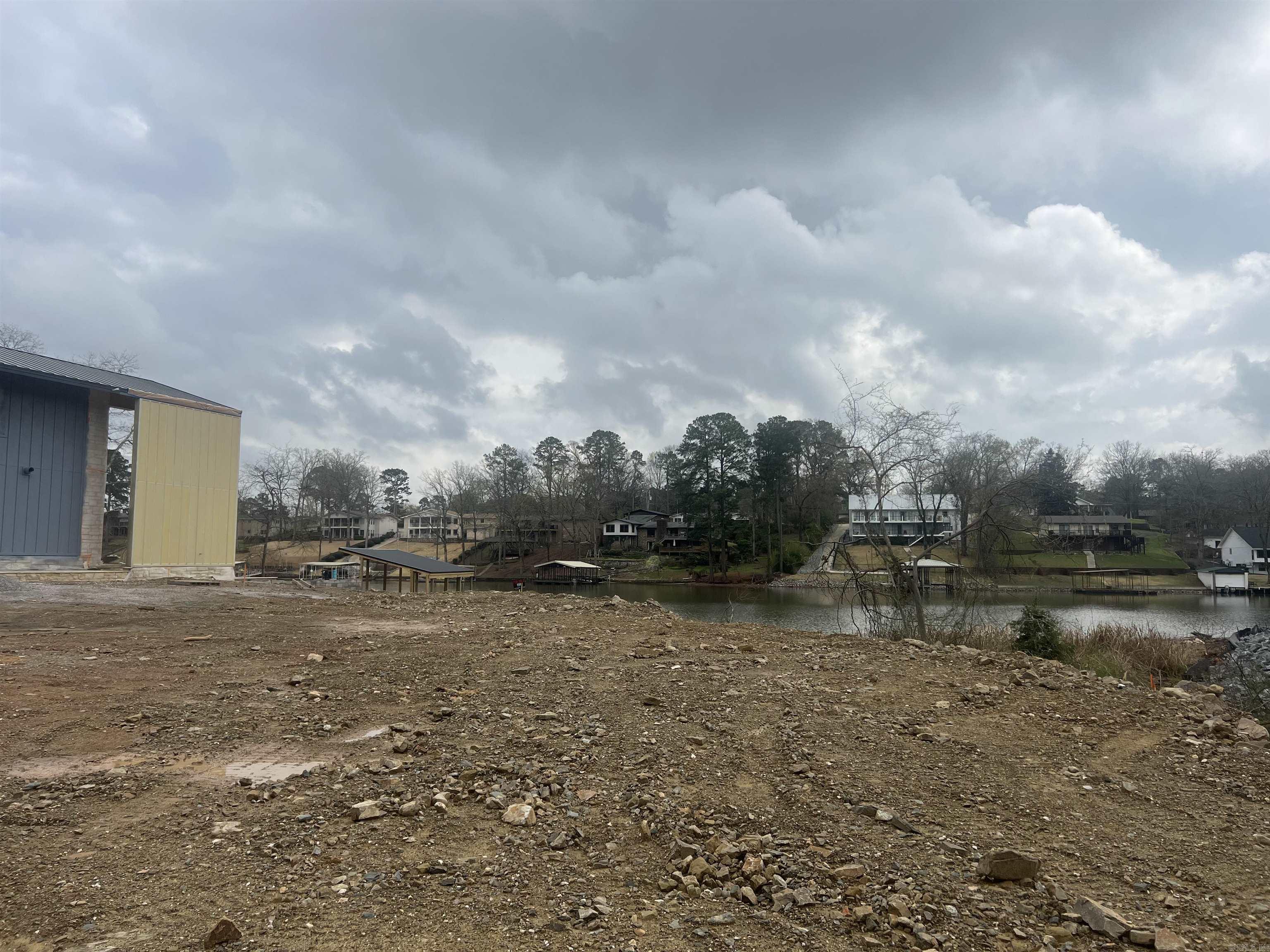 Lake Hamilton - Land