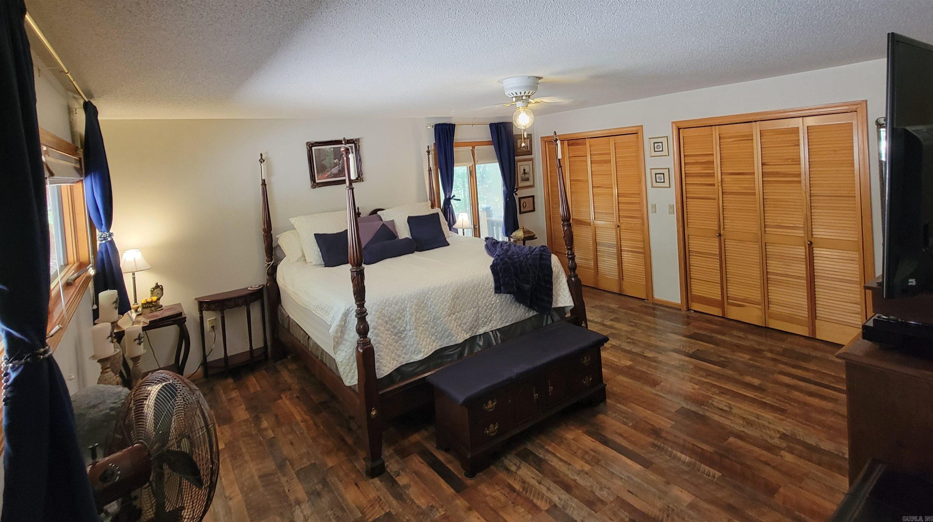 INDIAN HILLS - Residential