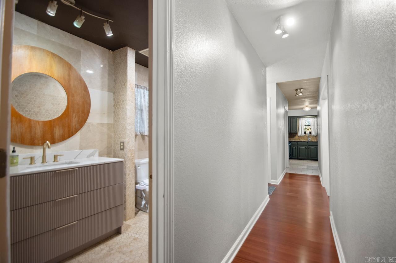 SMOKING OAKS ADD - Residential