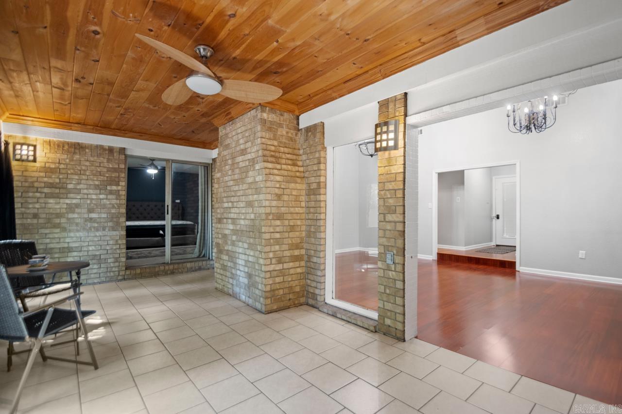 SMOKING OAKS ADD - Residential