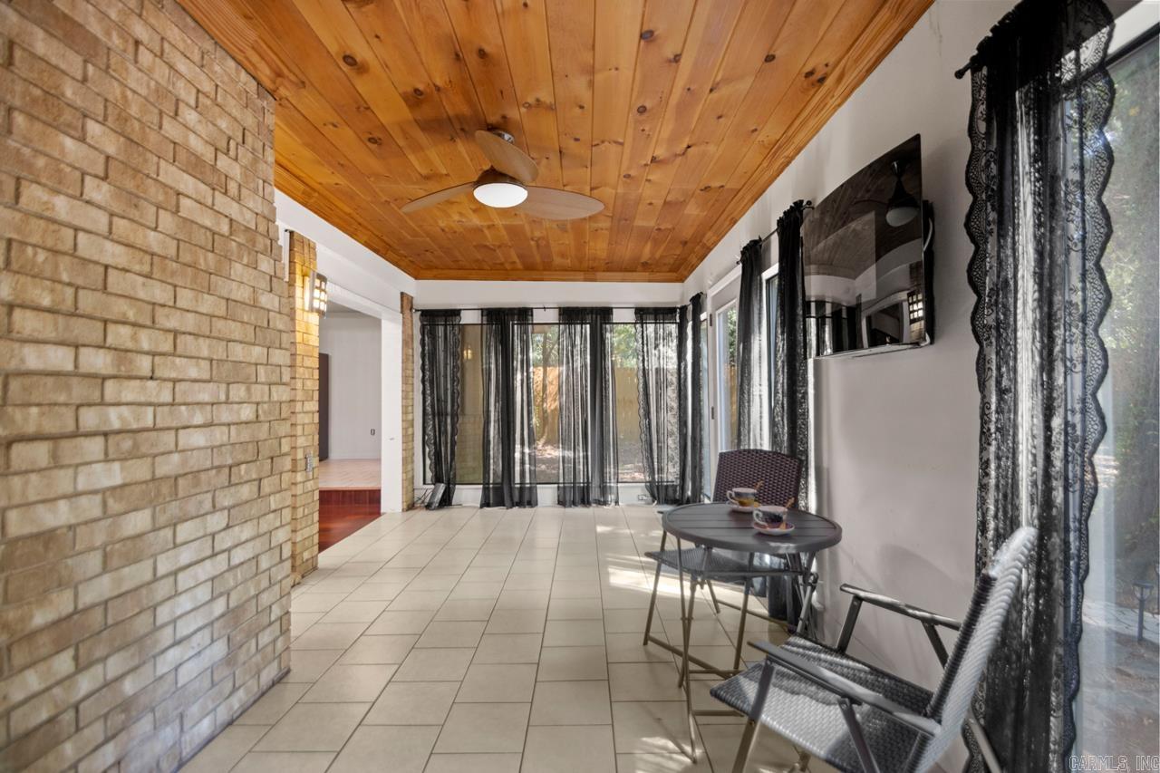 SMOKING OAKS ADD - Residential