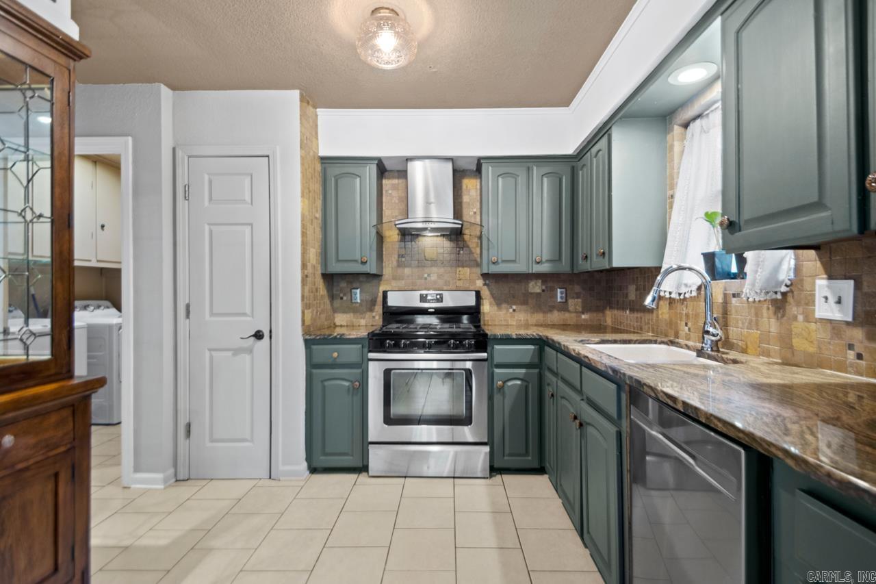 SMOKING OAKS ADD - Residential