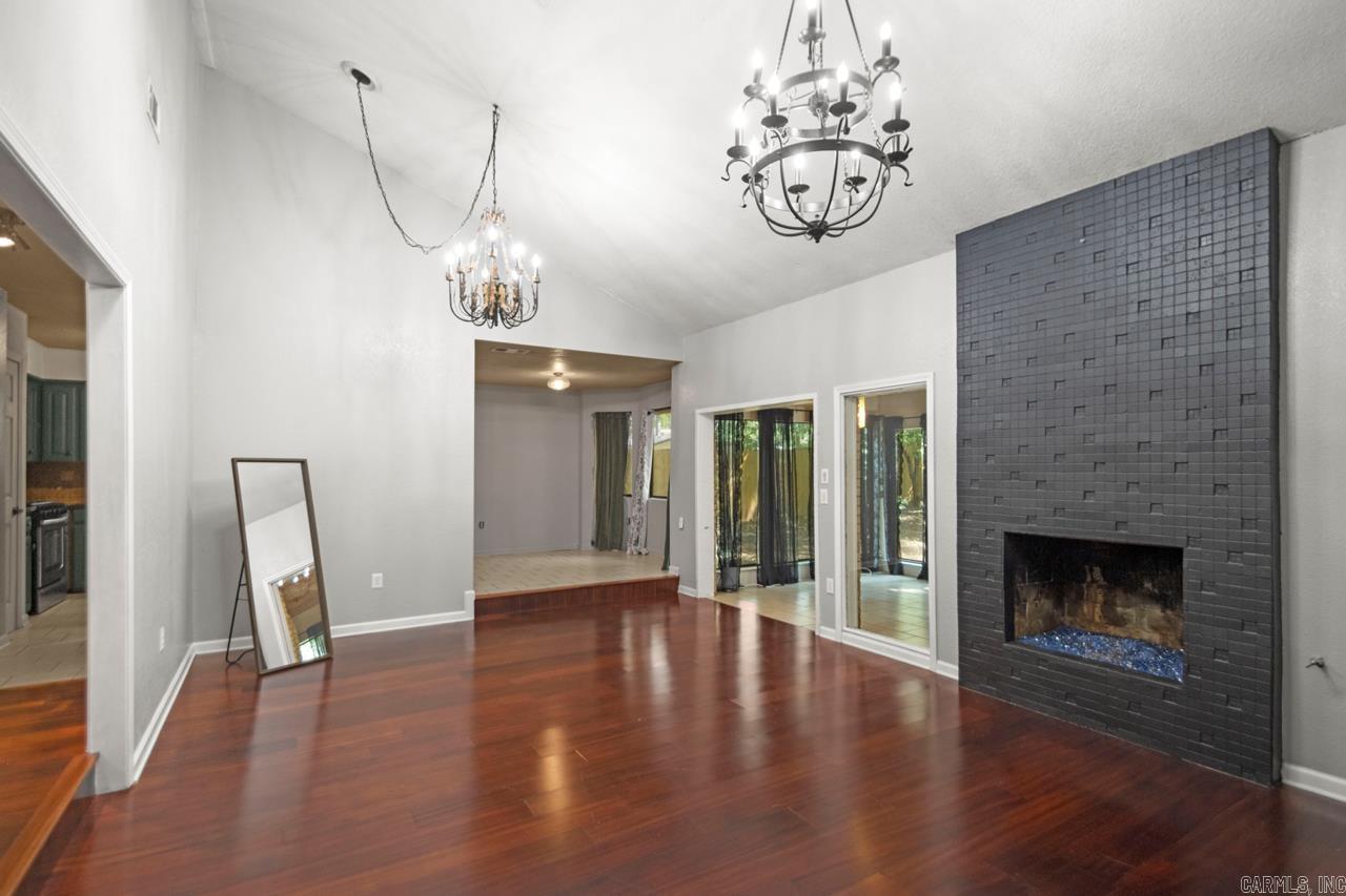 SMOKING OAKS ADD - Residential