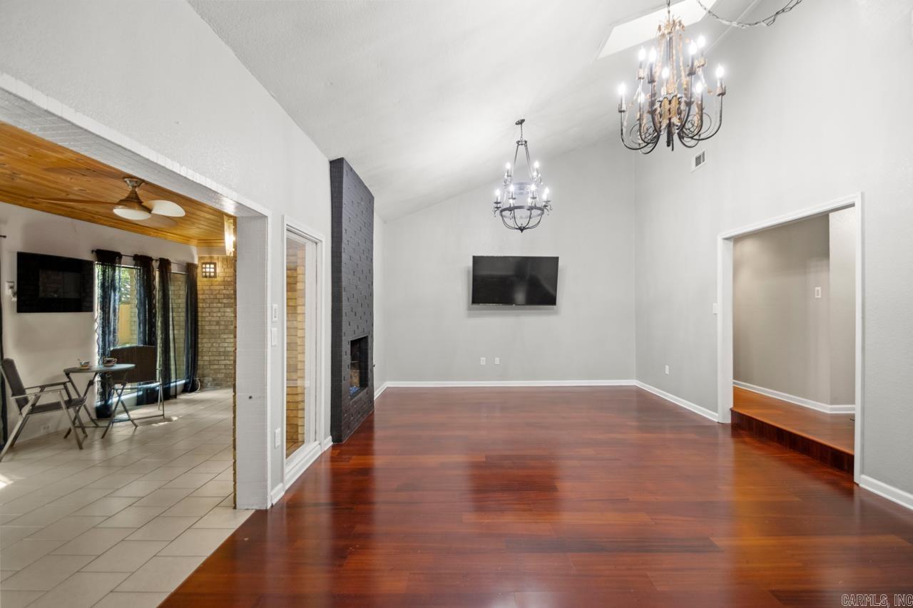 SMOKING OAKS ADD - Residential