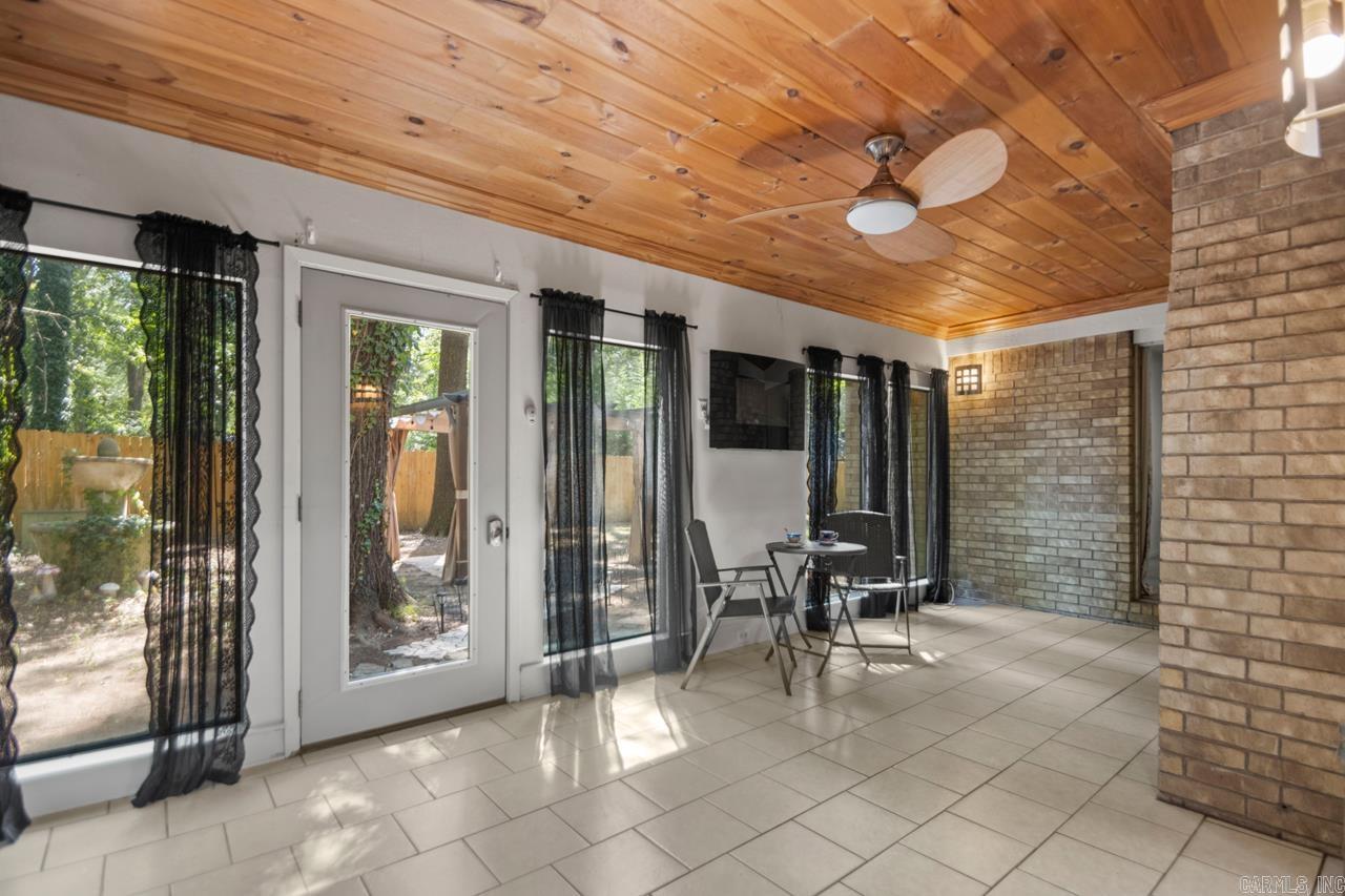 SMOKING OAKS ADD - Residential