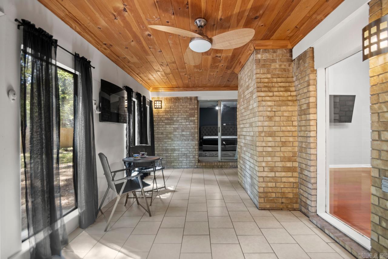SMOKING OAKS ADD - Residential