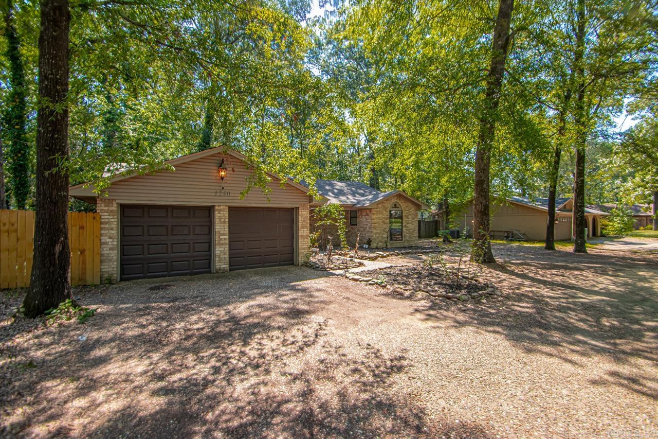 SMOKING OAKS ADD - Residential