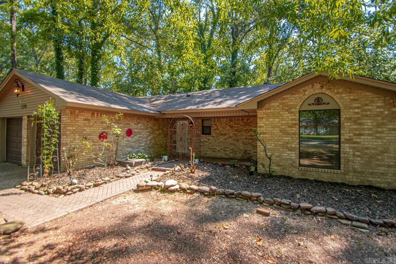 SMOKING OAKS ADD - Residential