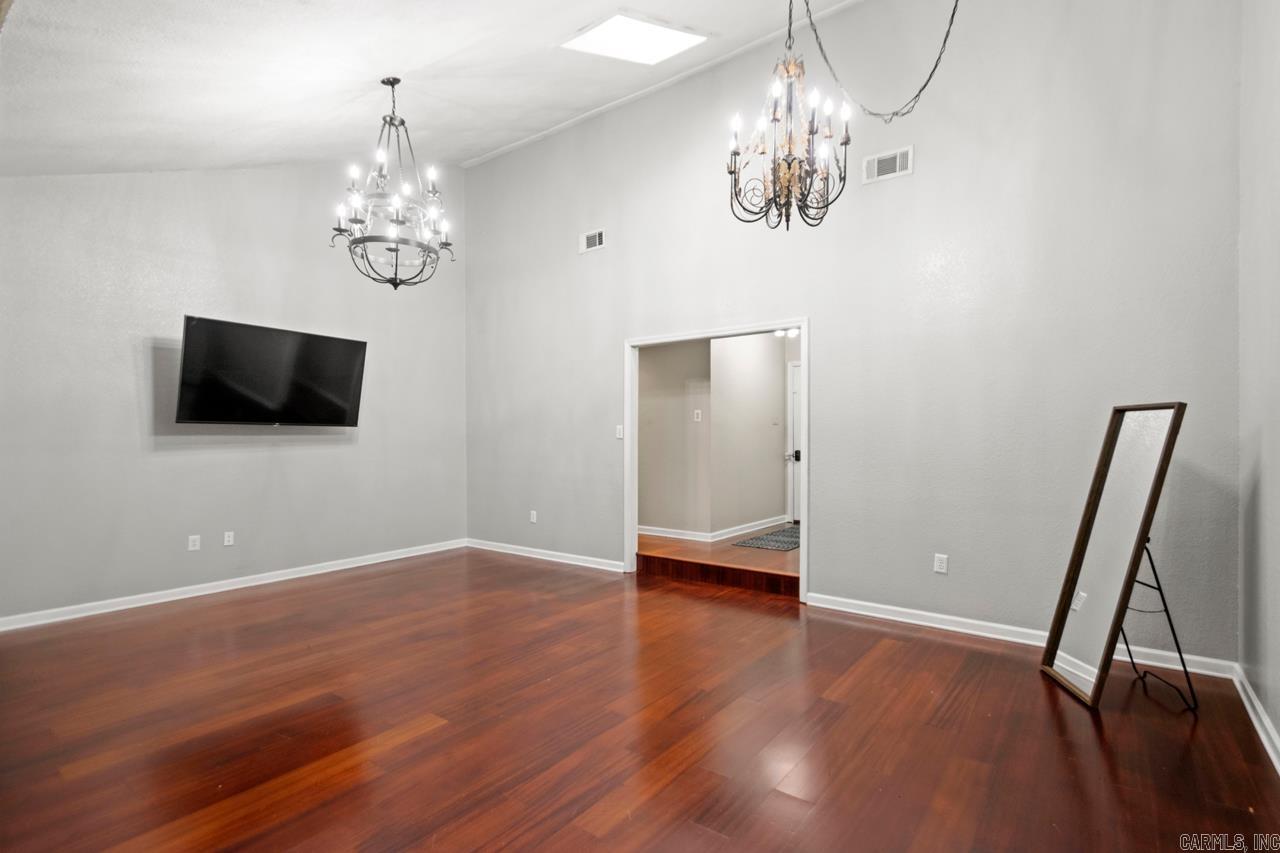 SMOKING OAKS ADD - Residential