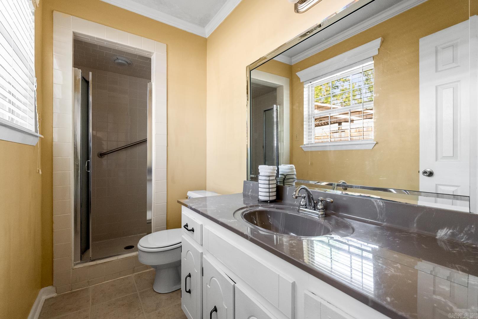 Royal Manor - Residential