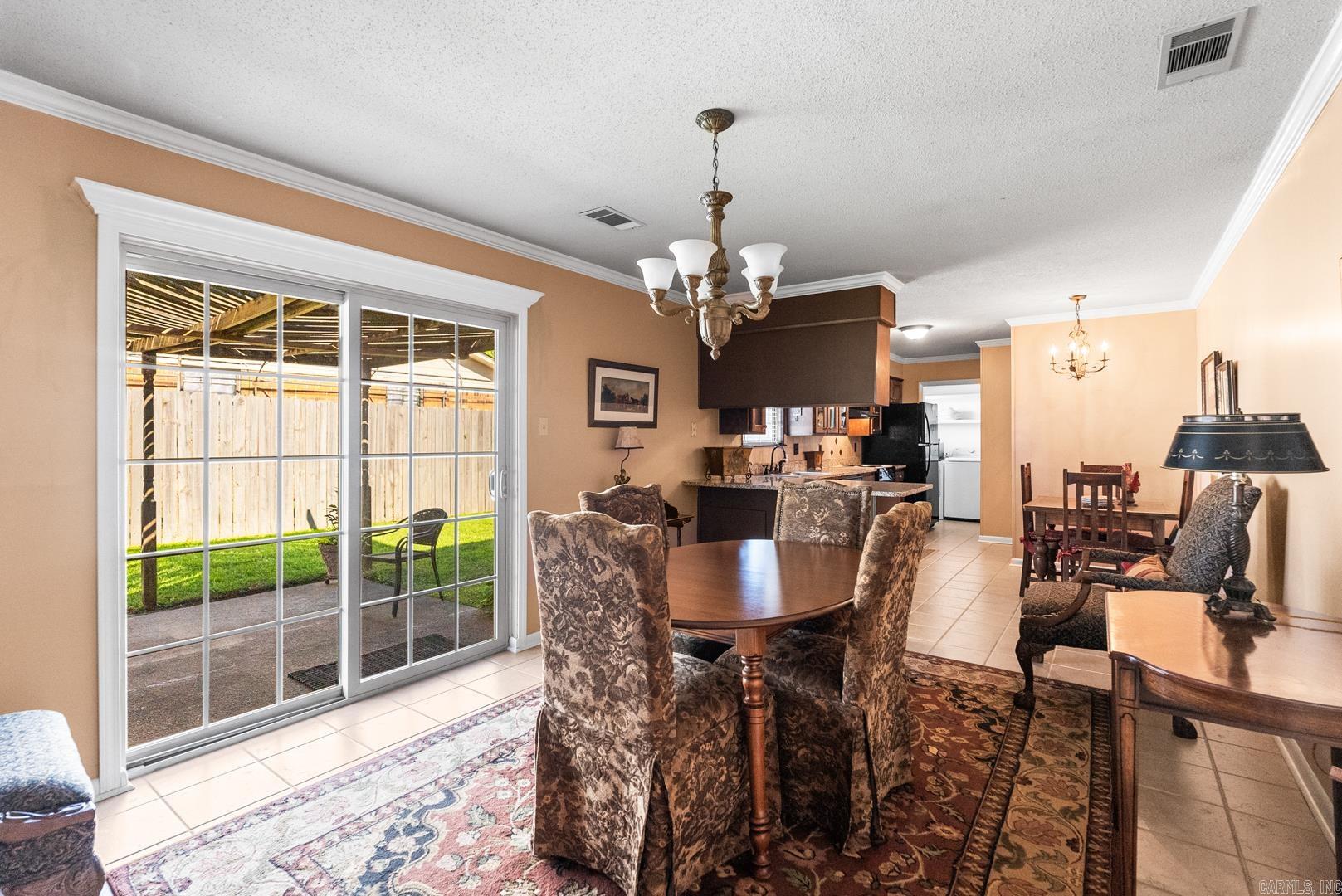 Royal Manor - Residential