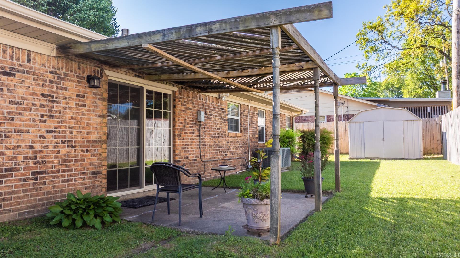 Royal Manor - Residential