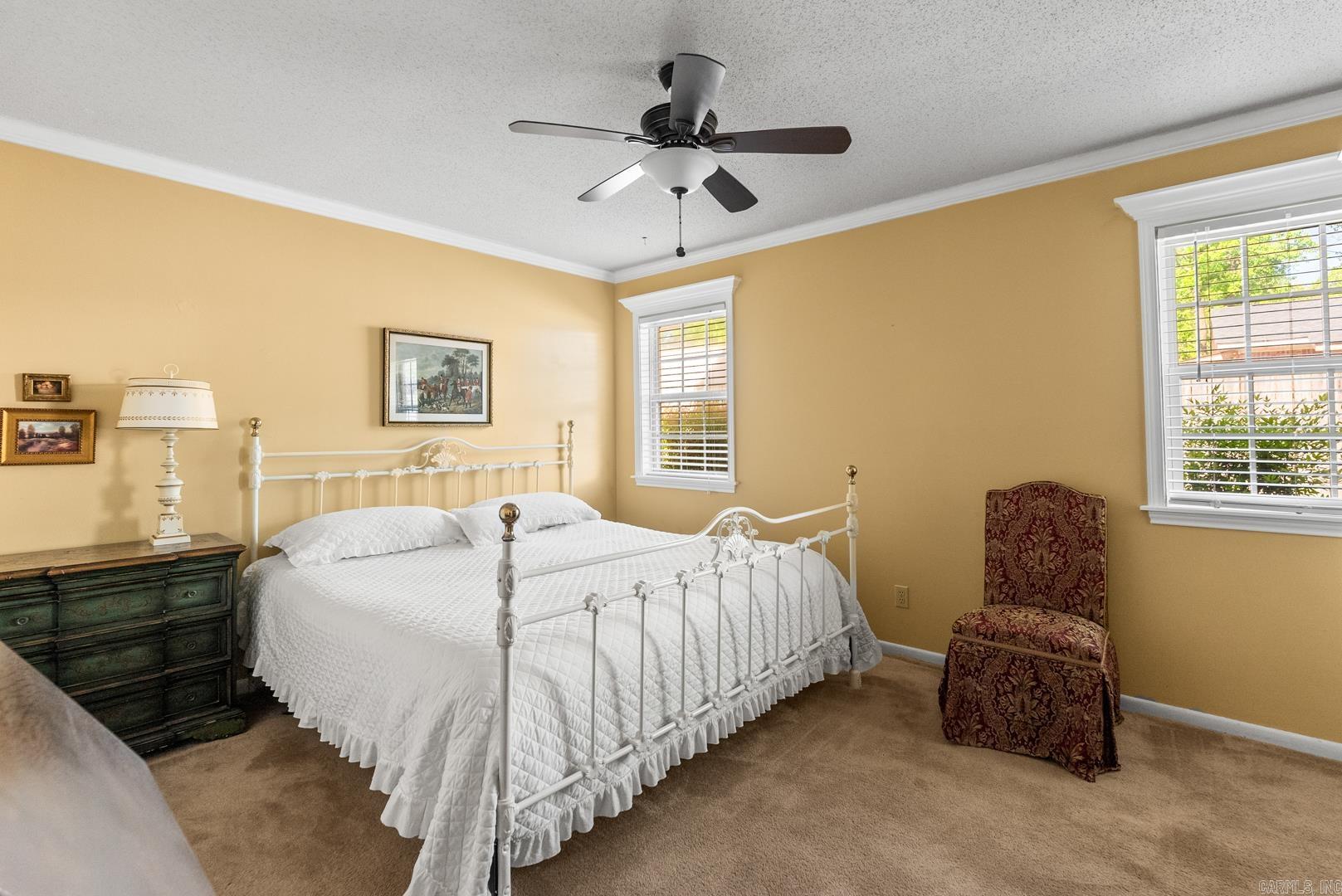 Royal Manor - Residential