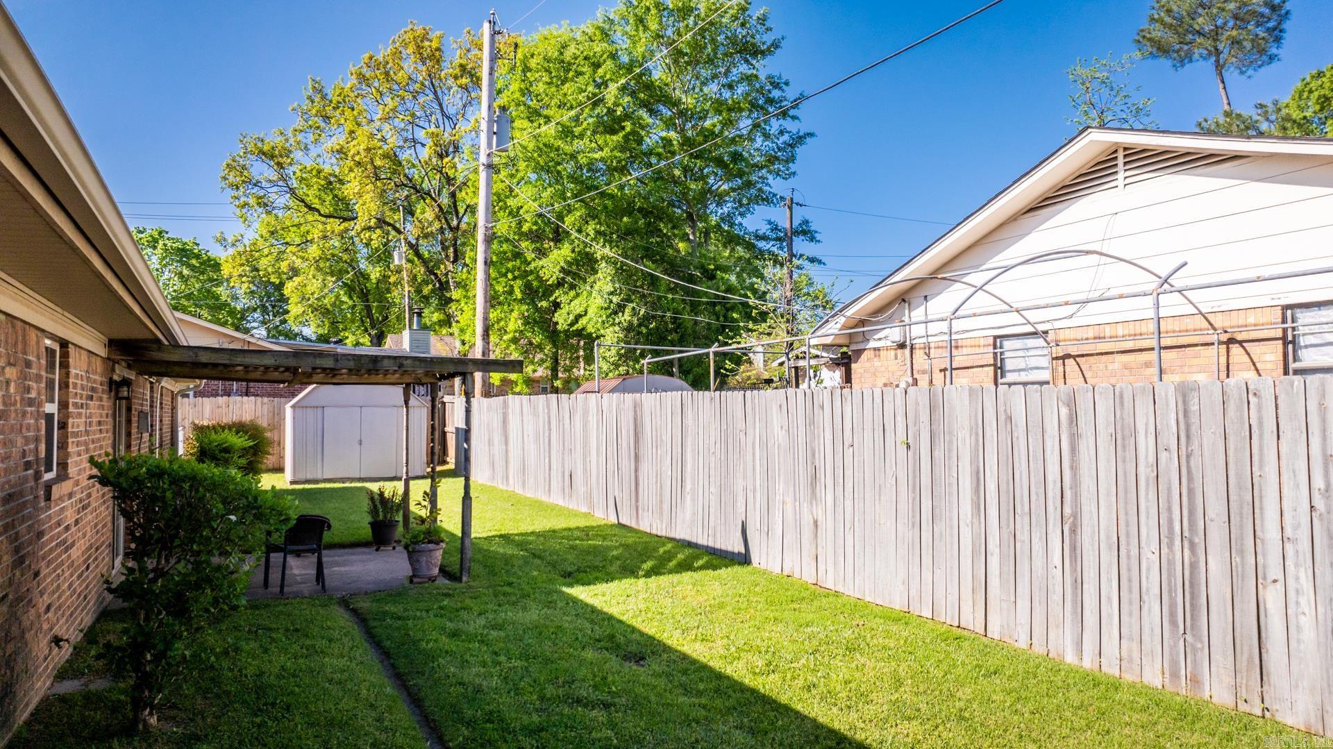 Royal Manor - Residential