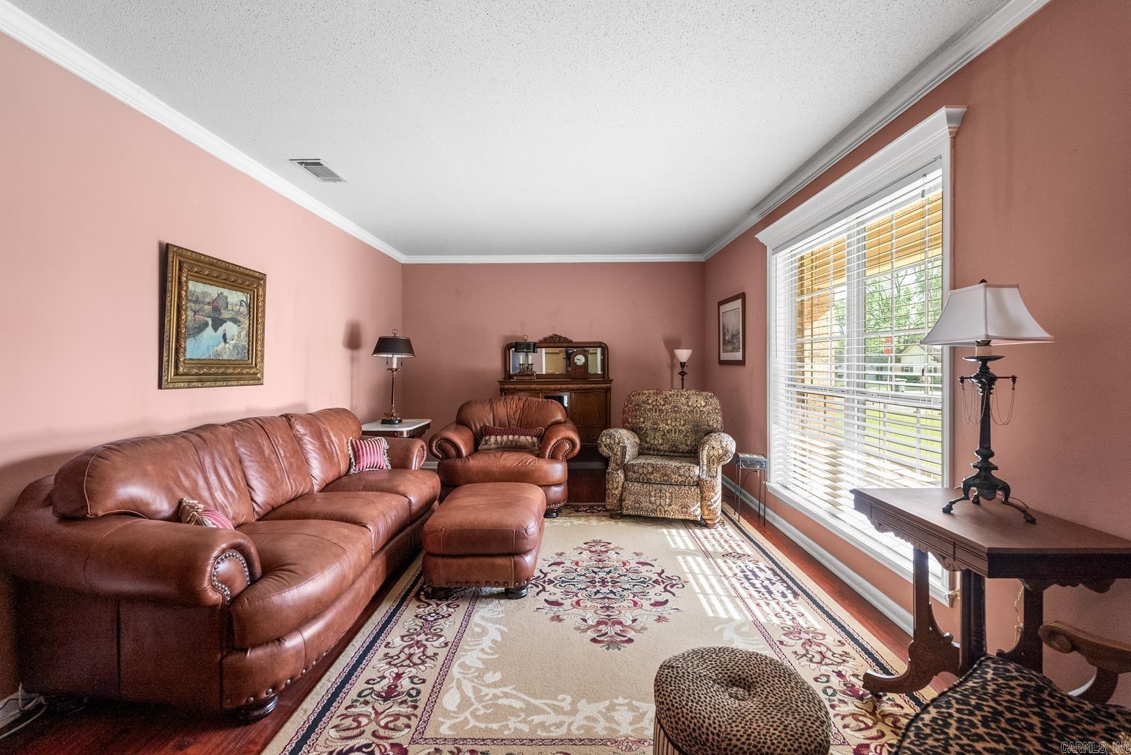 Royal Manor - Residential