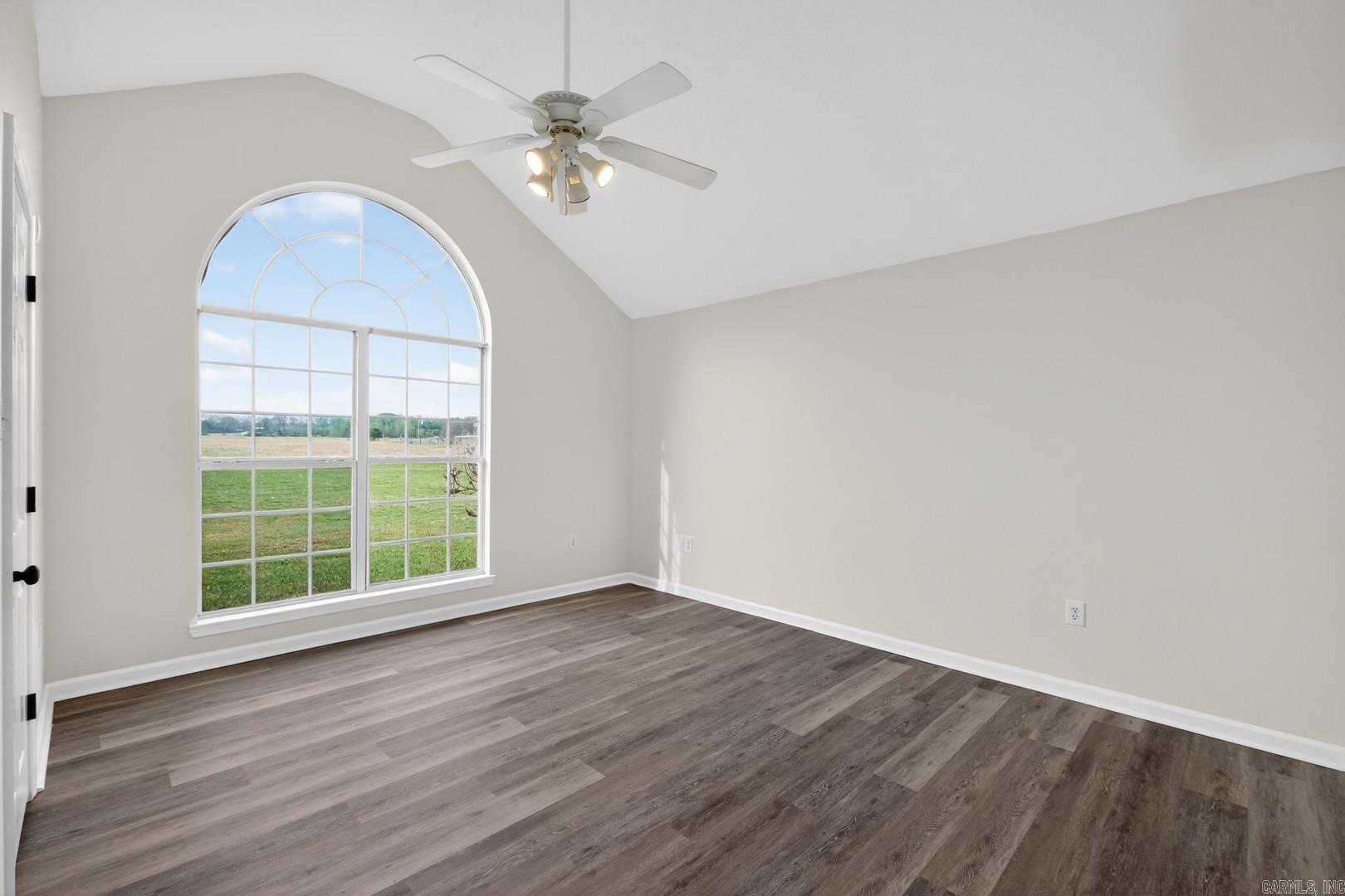 GREEN MEADOWS - Residential