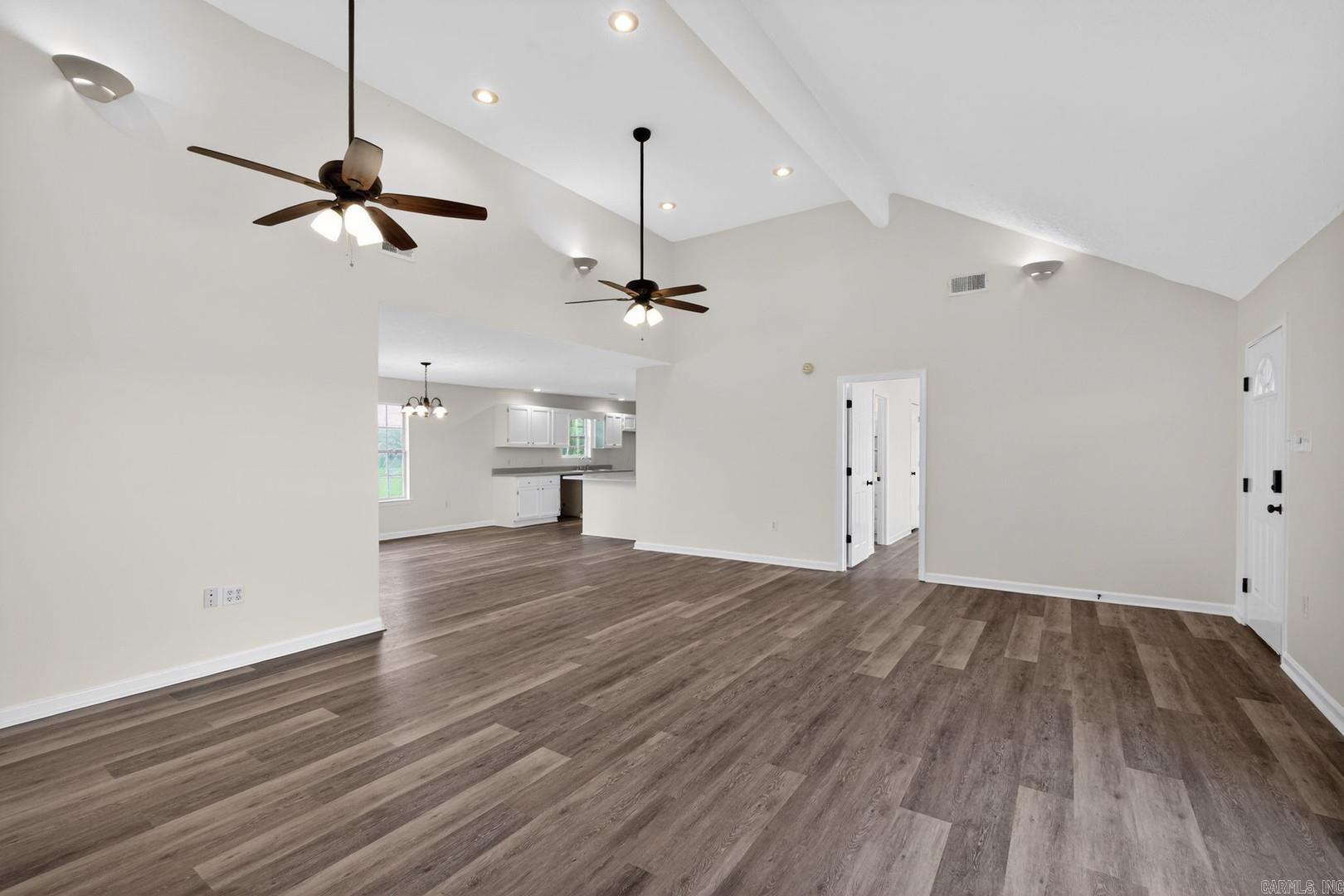 GREEN MEADOWS - Residential