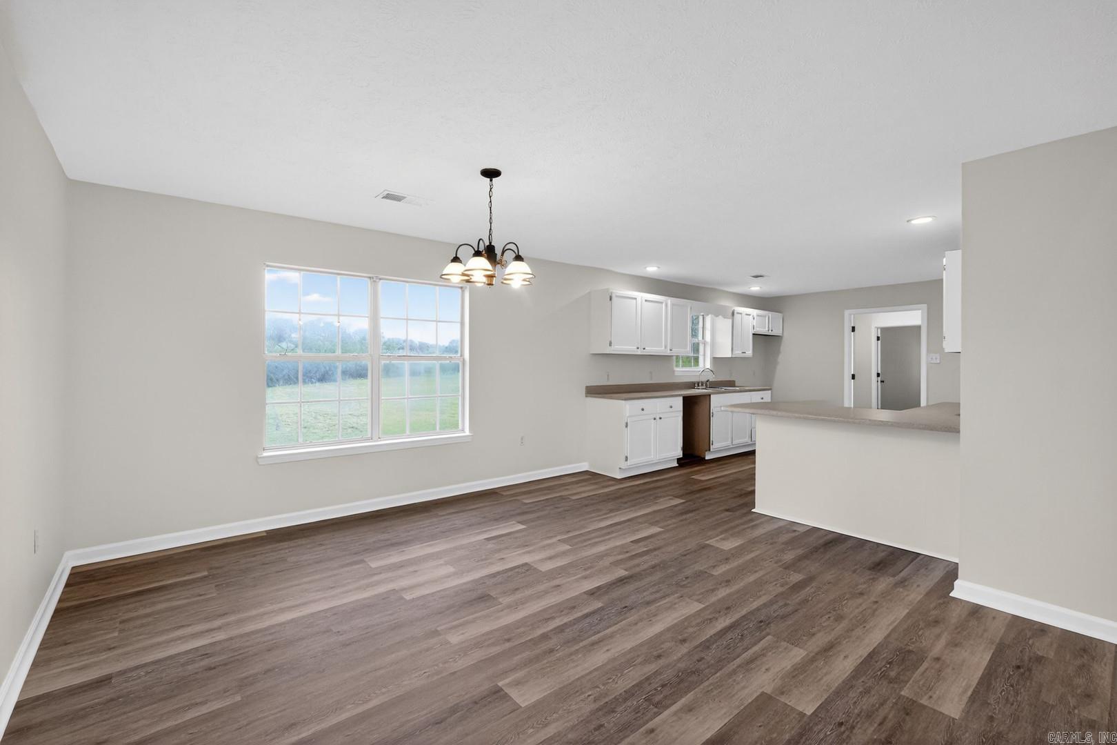 GREEN MEADOWS - Residential