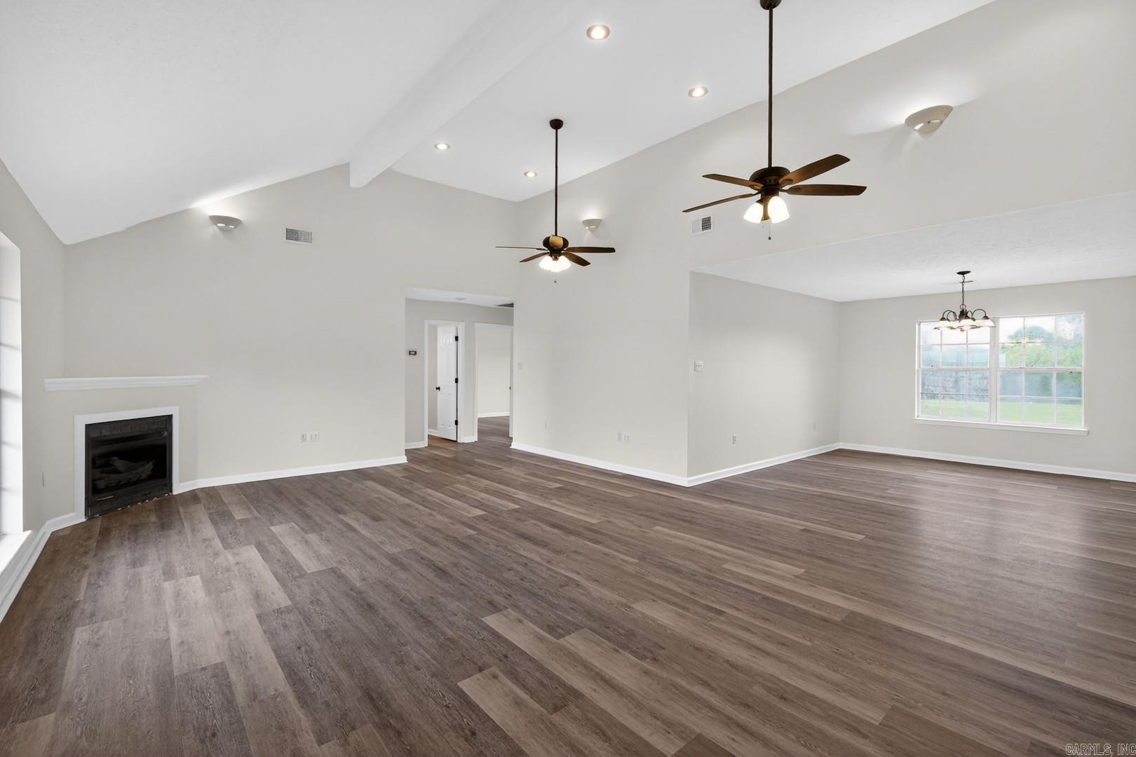 GREEN MEADOWS - Residential