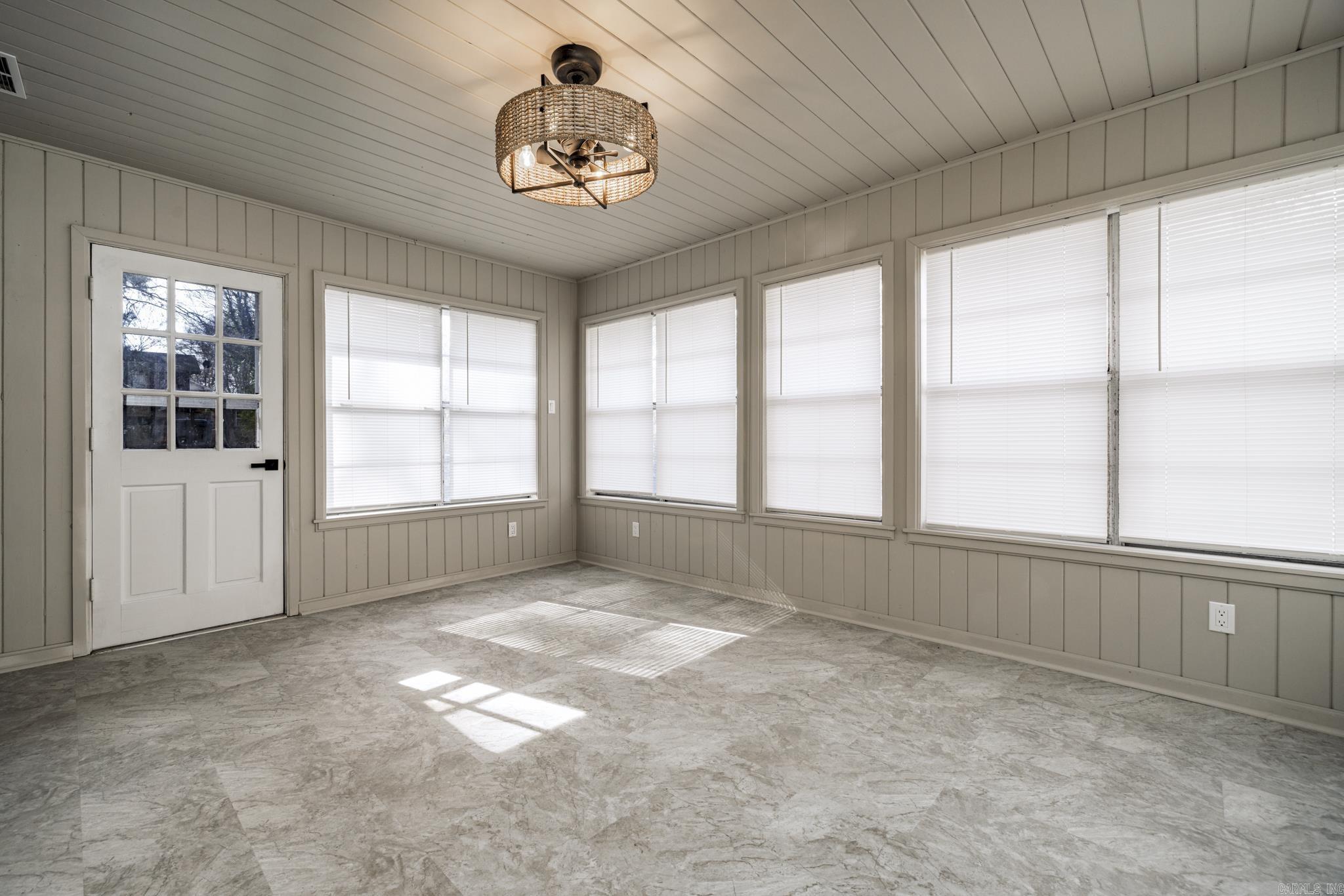 J O WEST ADDN - Residential