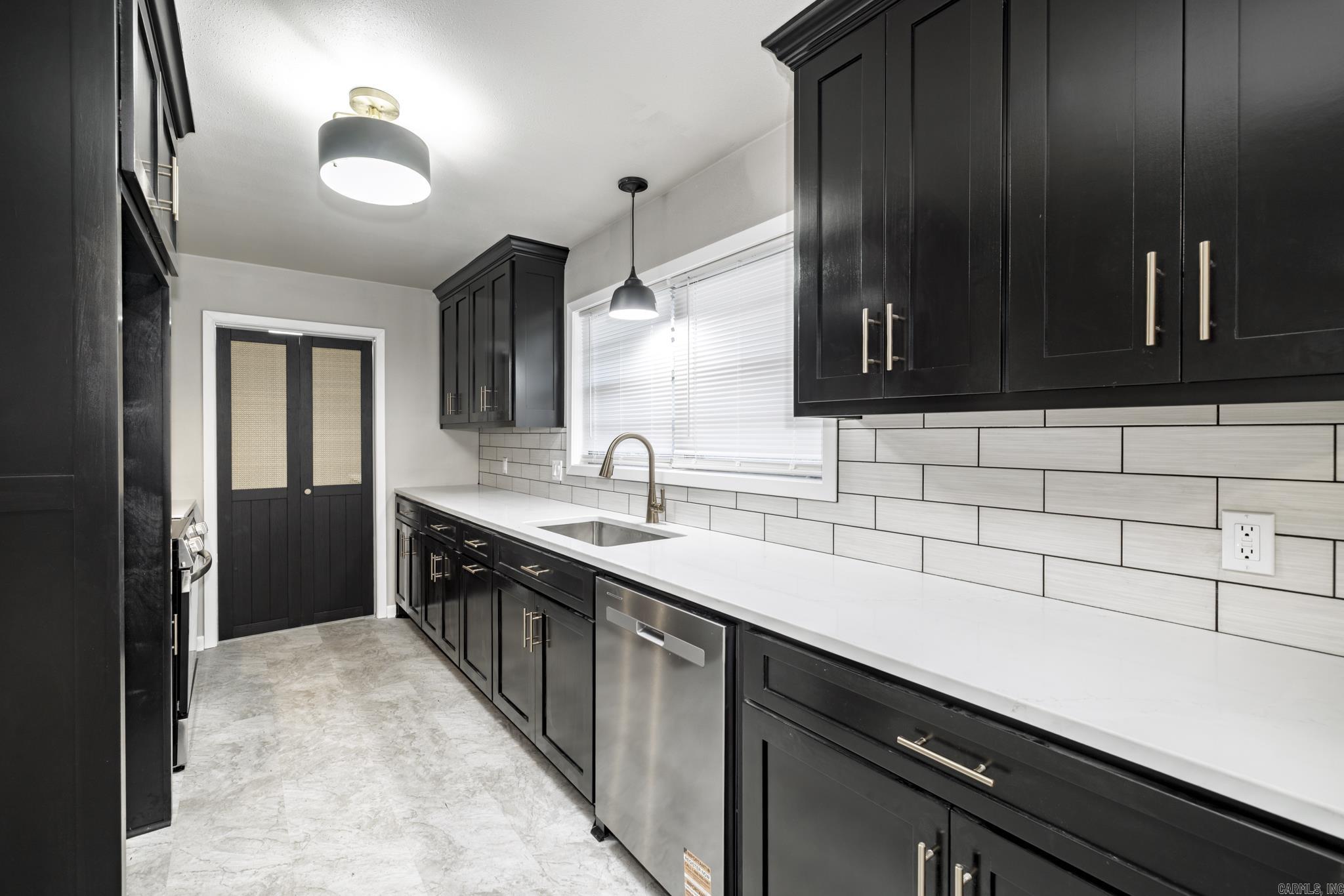 J O WEST ADDN - Residential