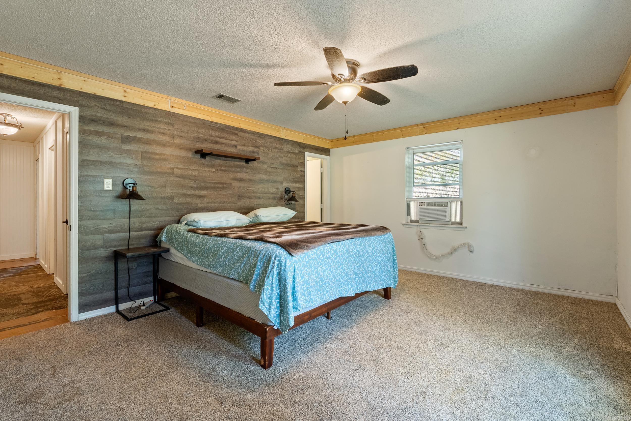 OAK FORREST - Residential