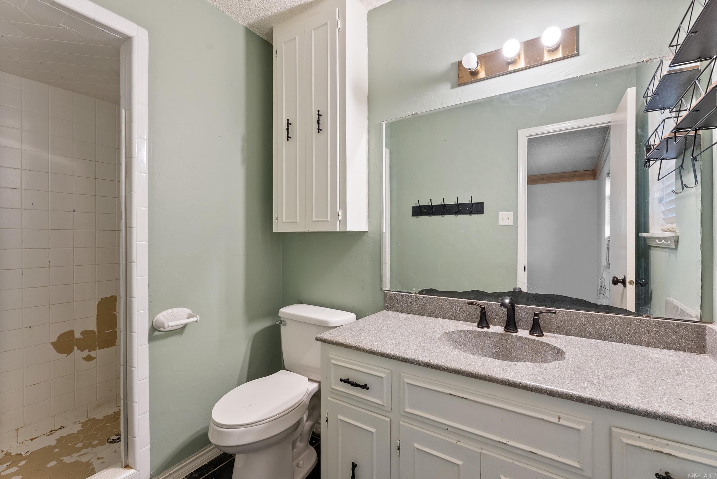 OAK FORREST - Residential