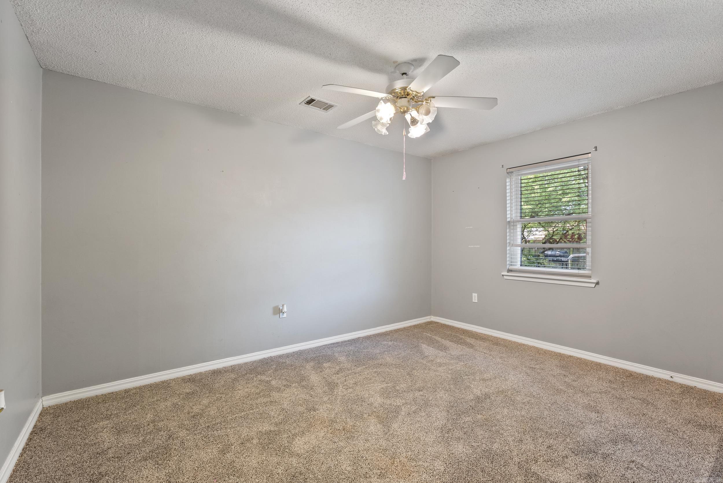OAK FORREST - Residential