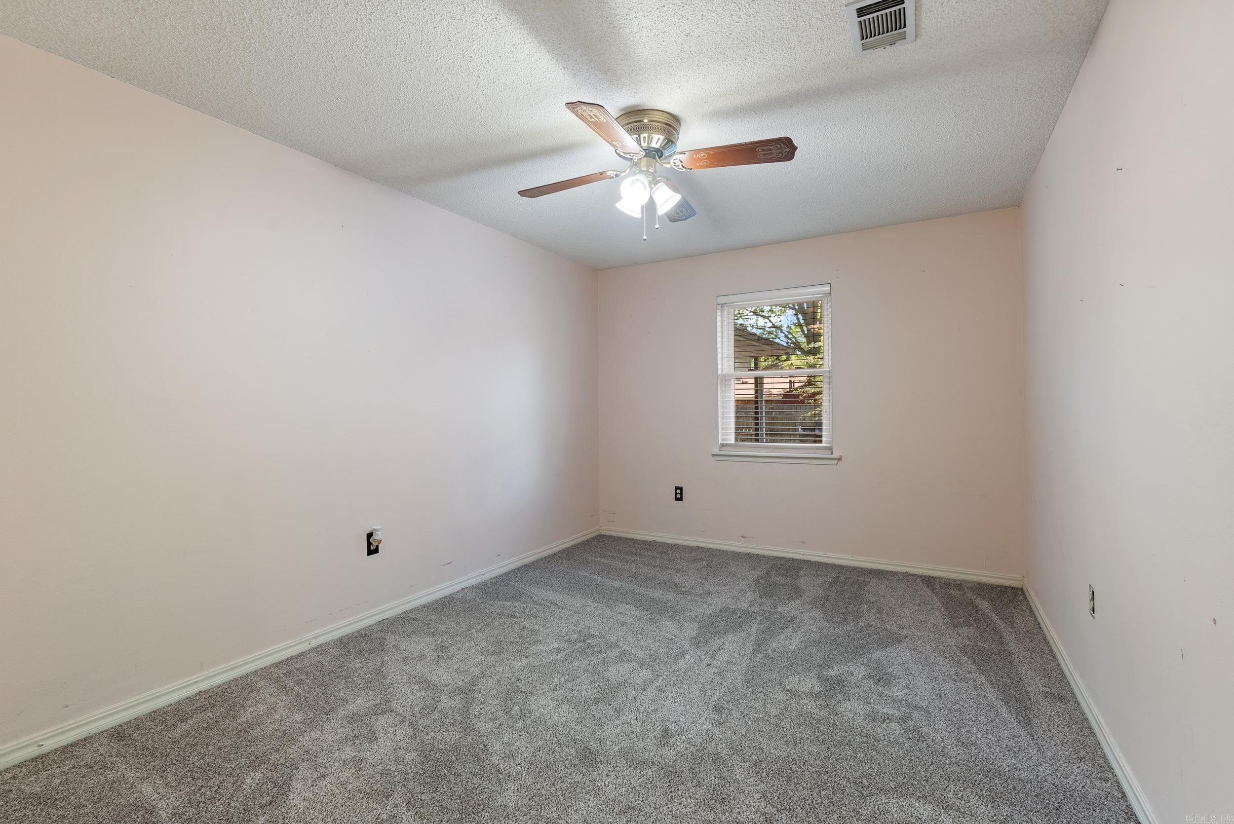 OAK FORREST - Residential